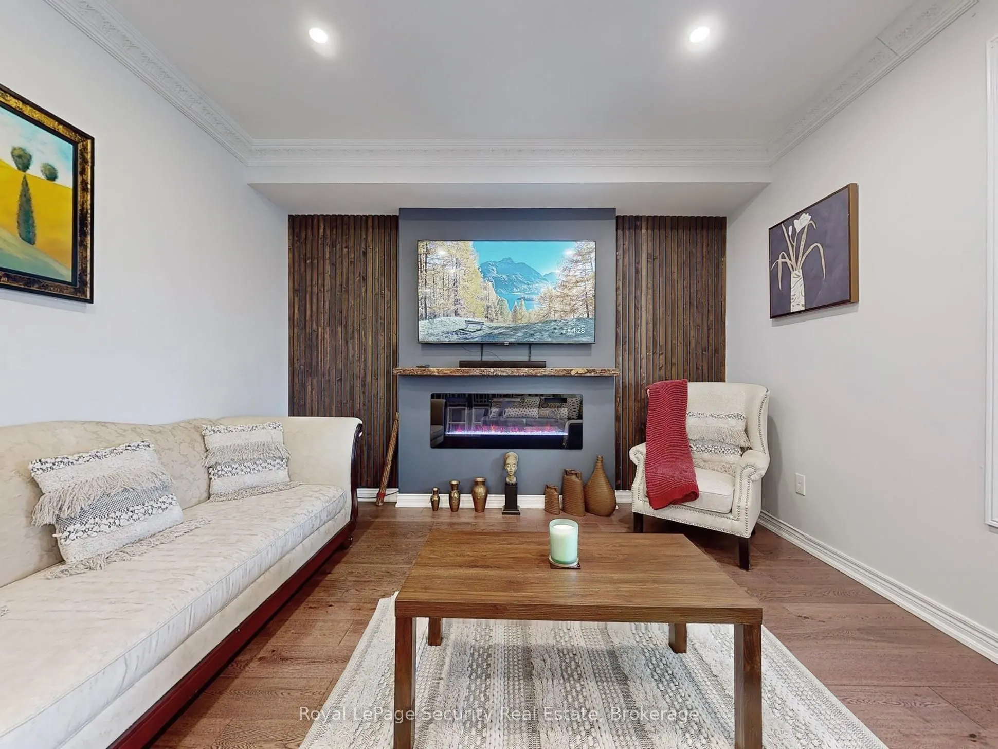 128 Daiseyfield Crescent