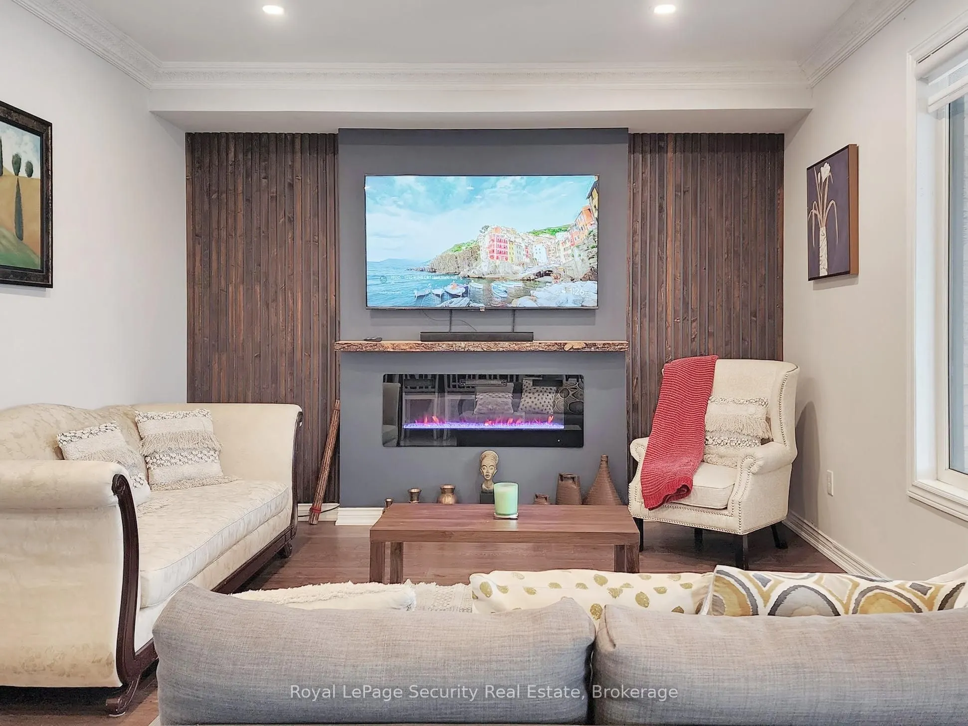 128 Daiseyfield Crescent