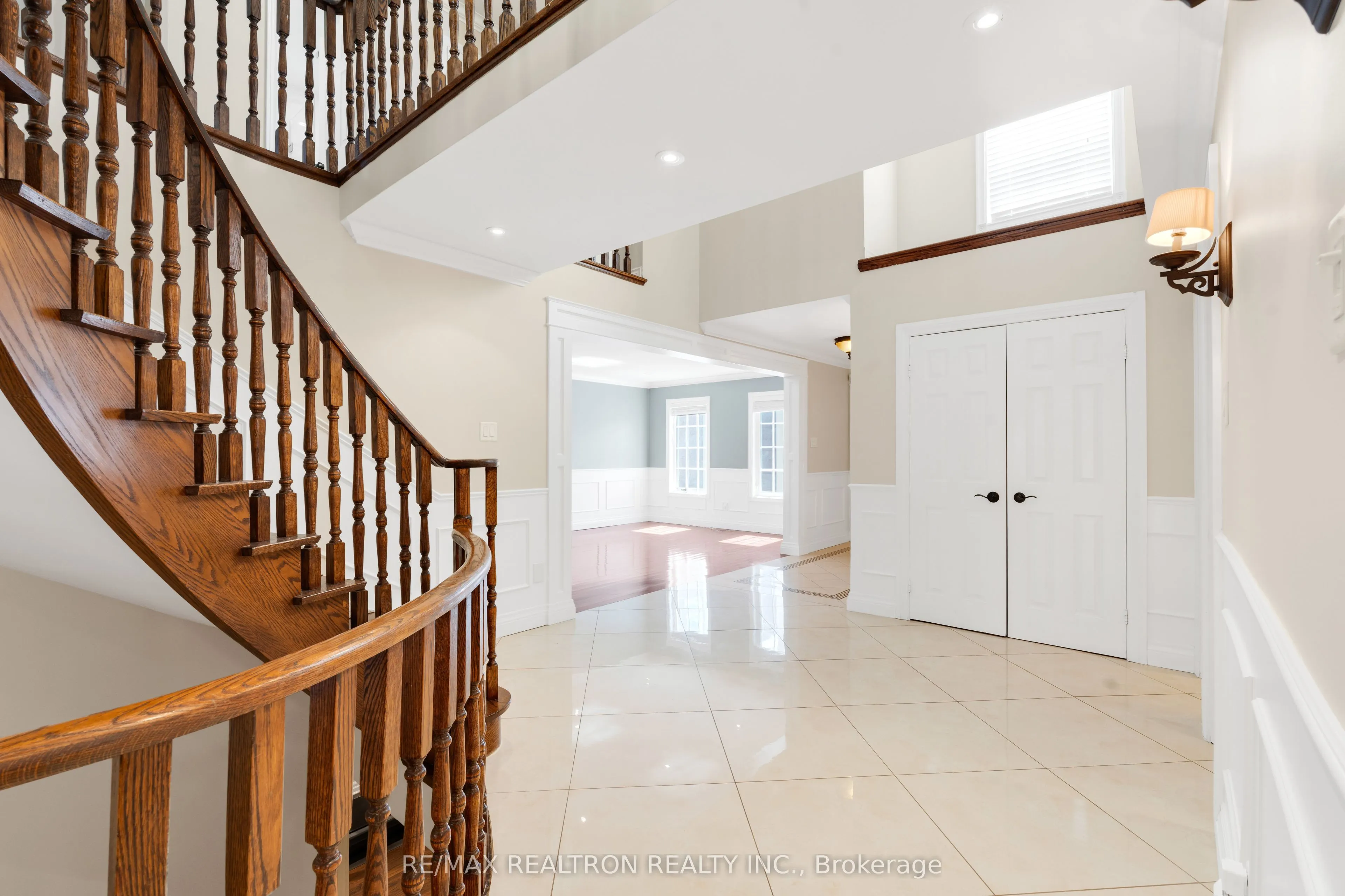 26 Cowles Court