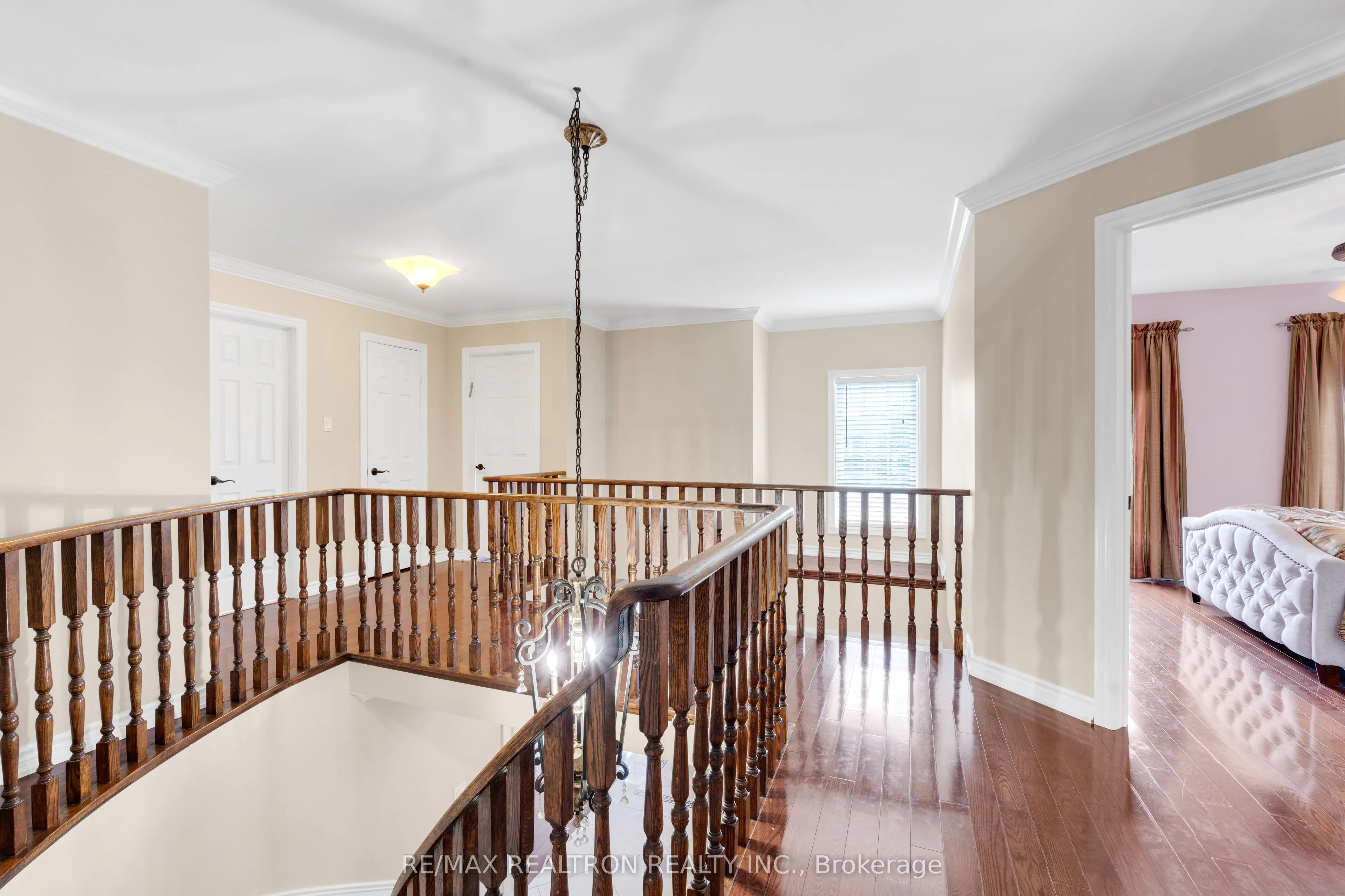26 Cowles Court