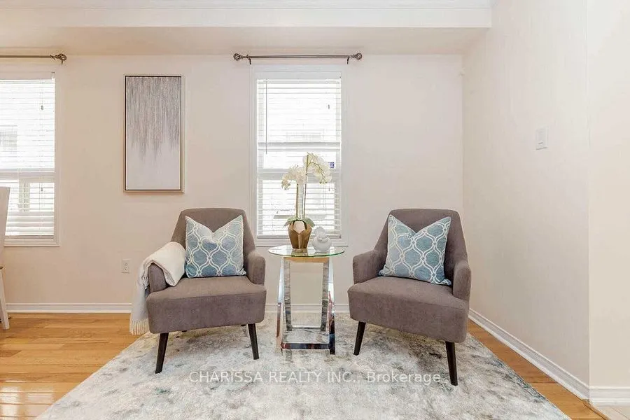 131 Argento Crescent