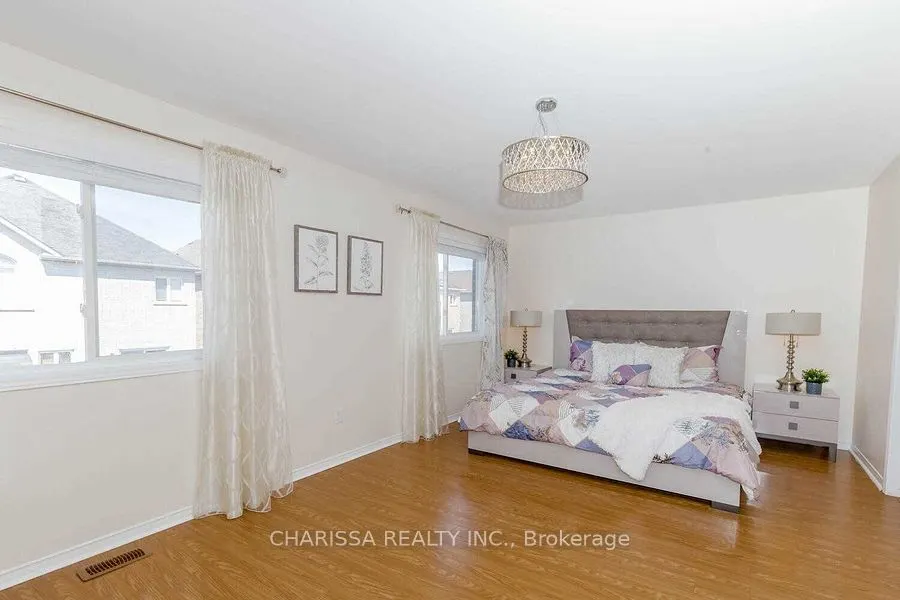 131 Argento Crescent