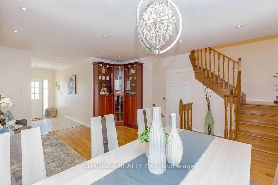 131 Argento Crescent