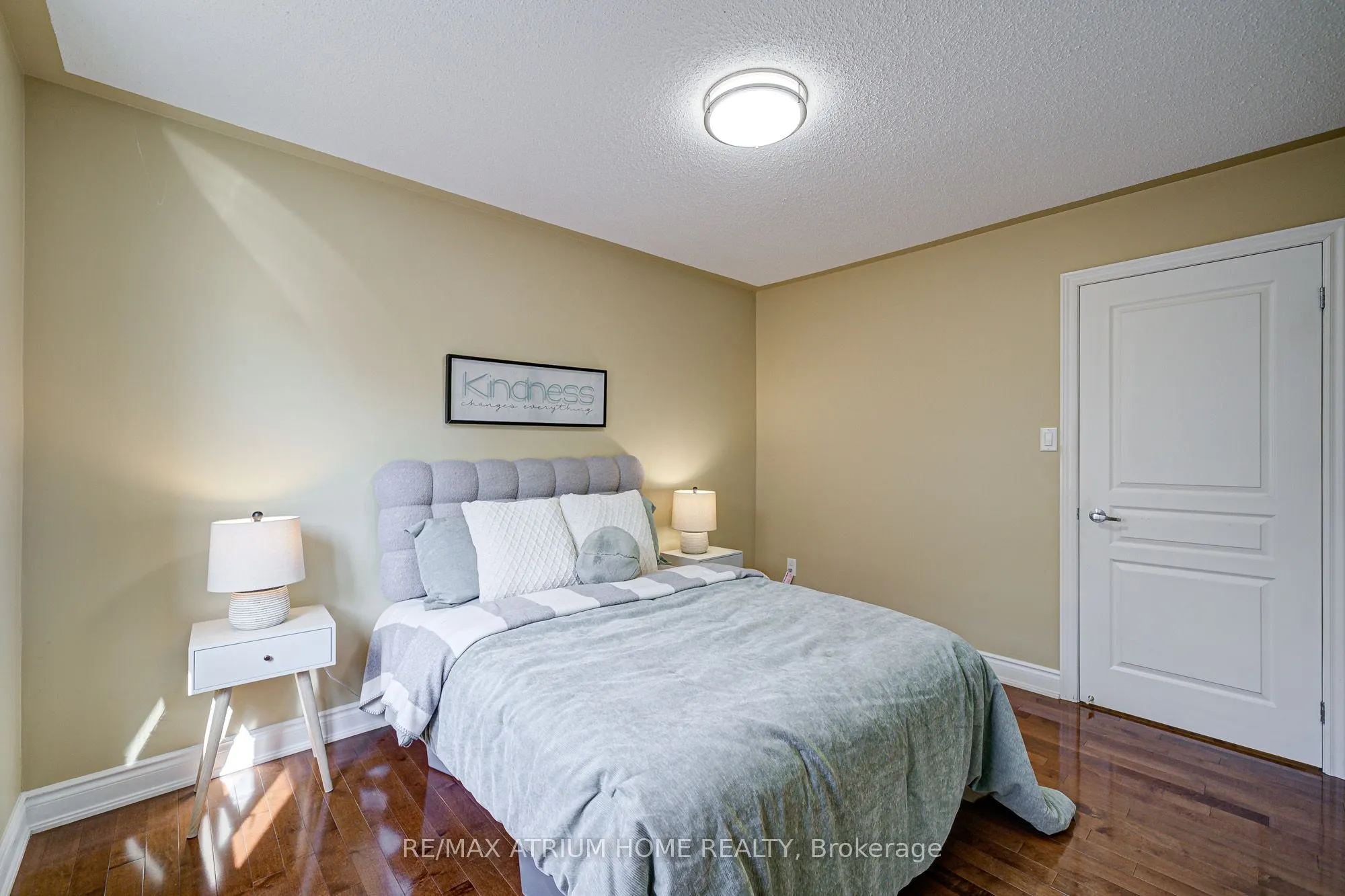 11 Albright Crescent