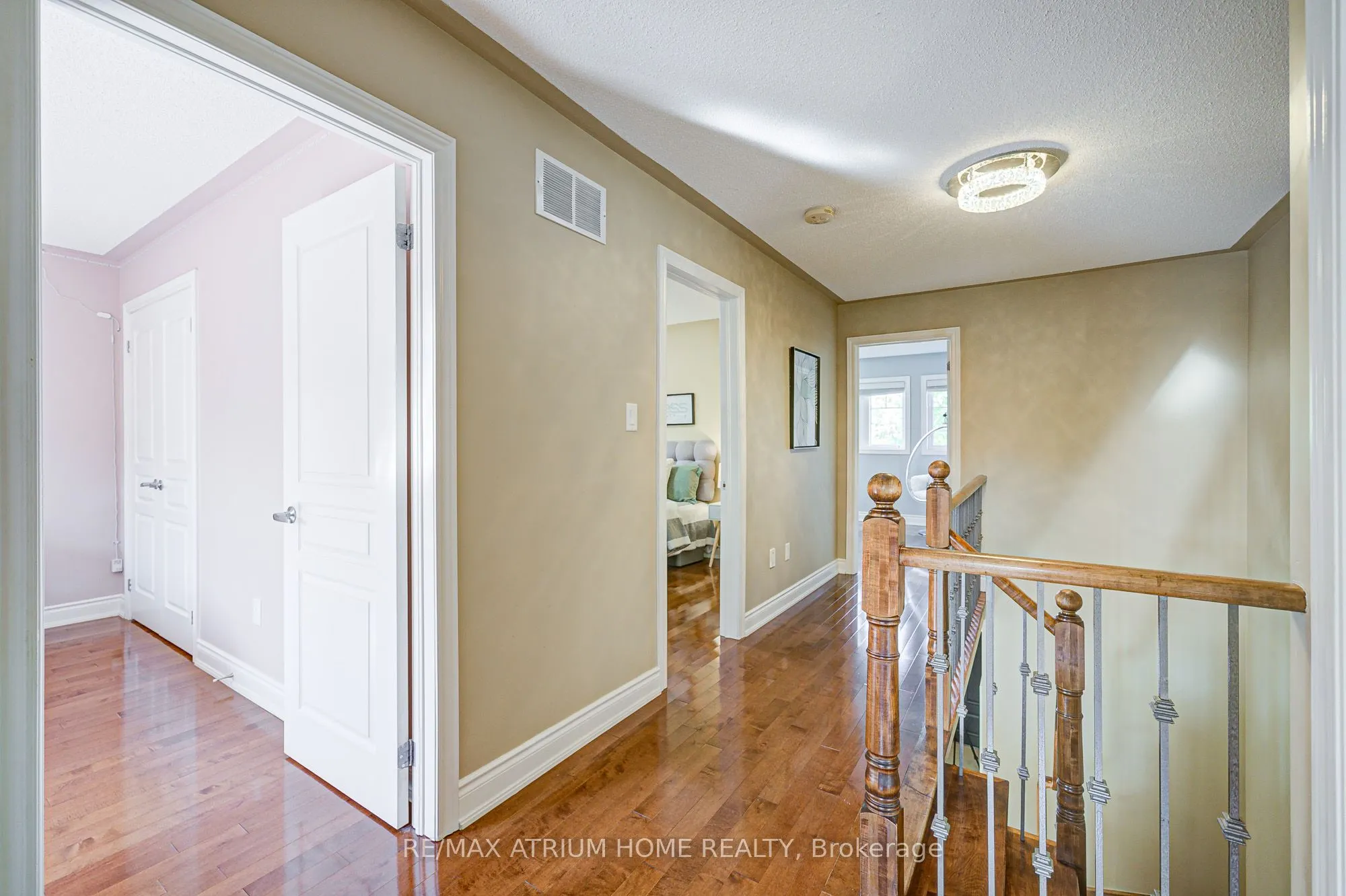 11 Albright Crescent