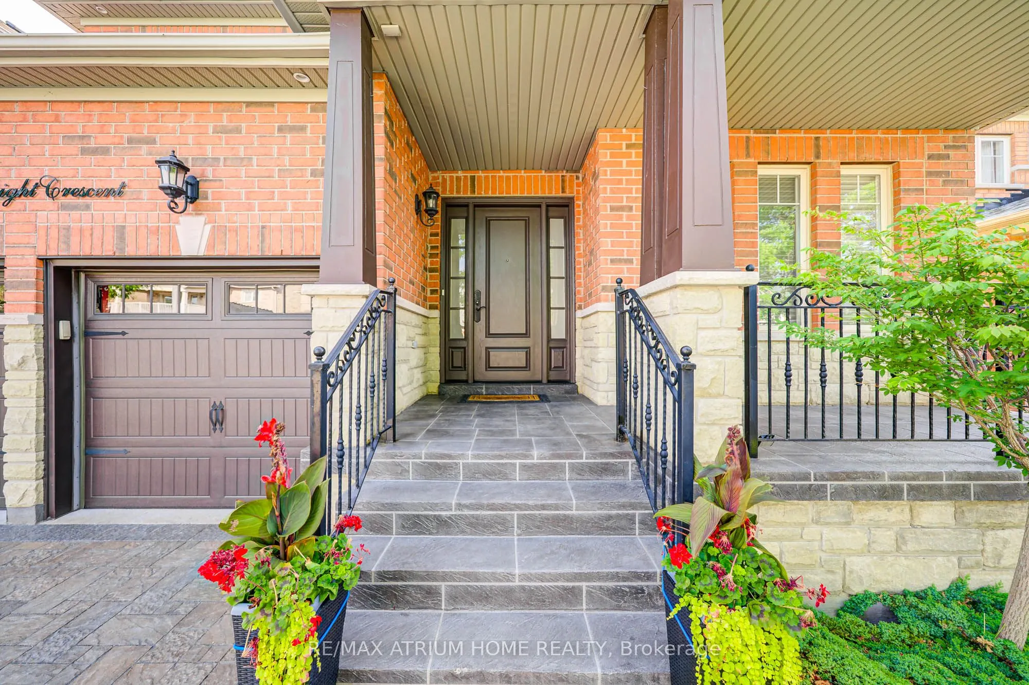11 Albright Crescent