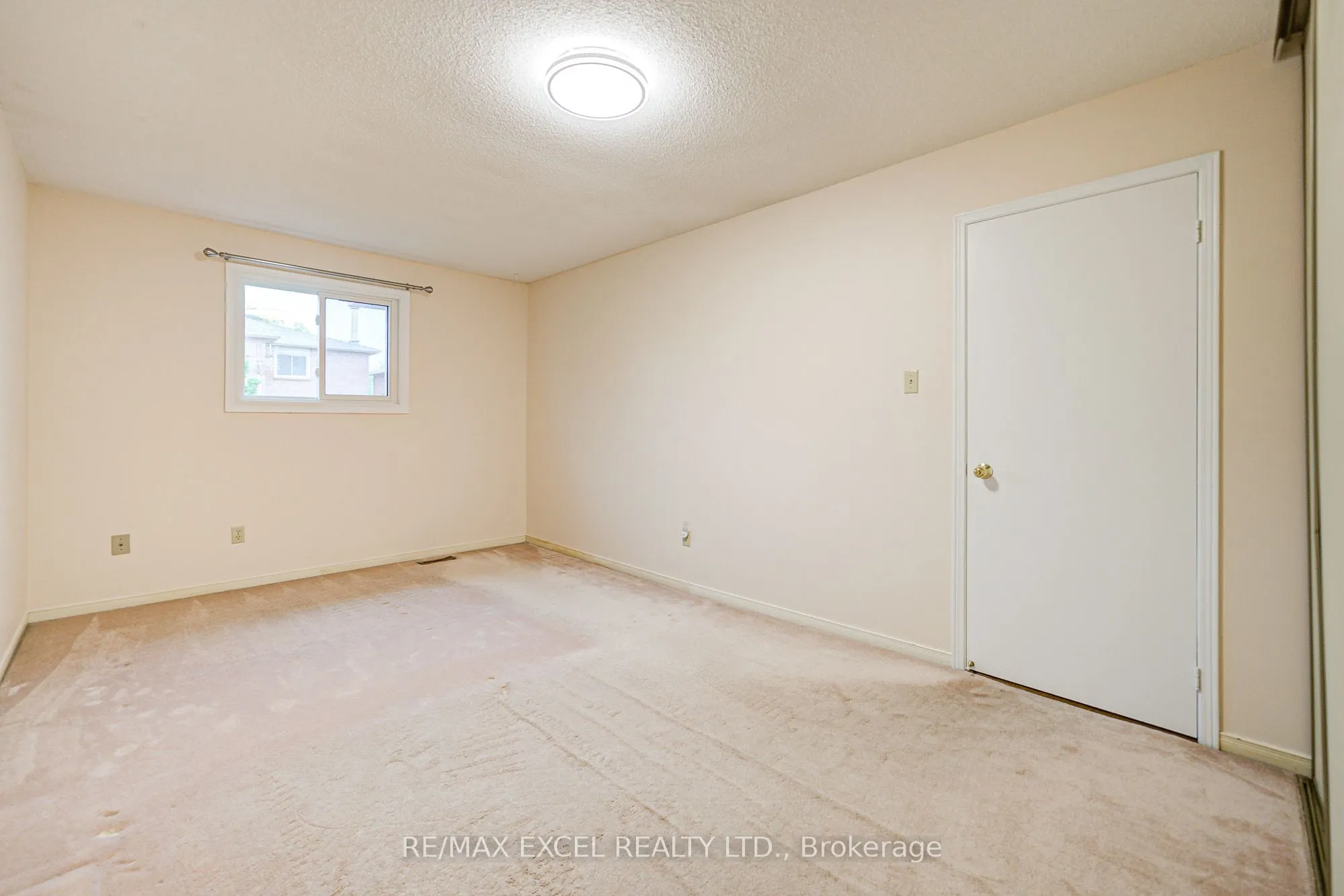 18 Tamara Drive