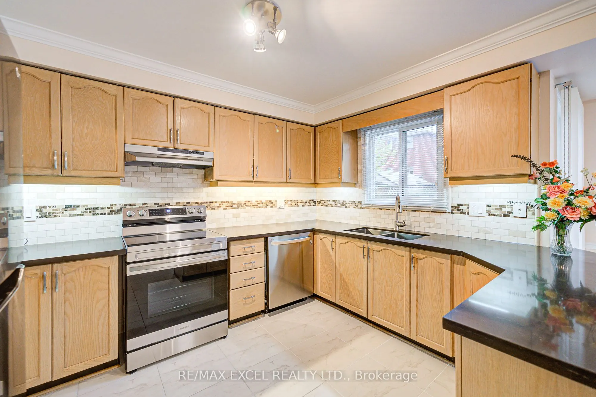 18 Tamara Drive