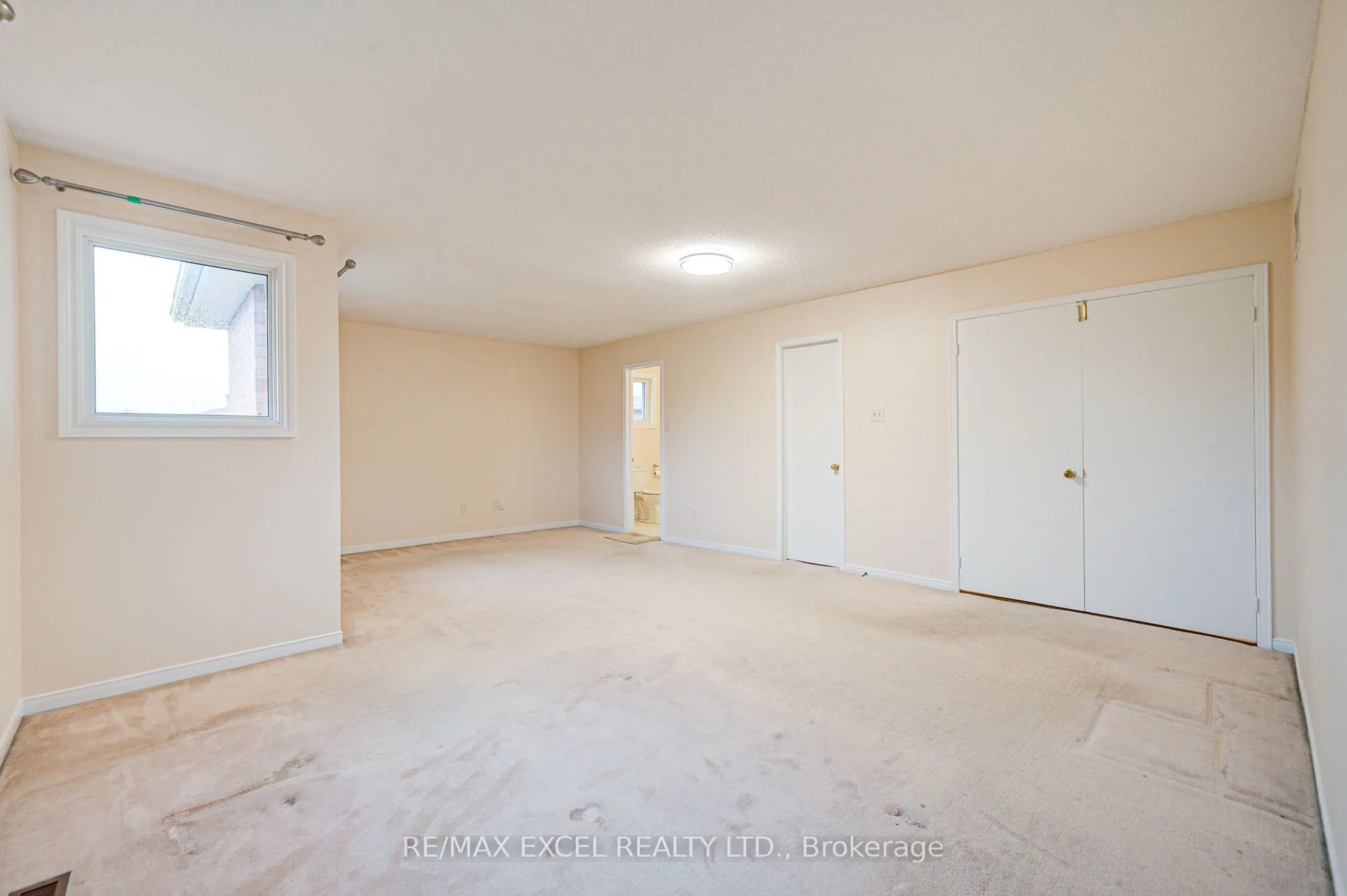 18 Tamara Drive