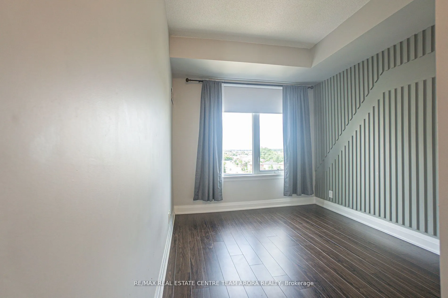 24 Woodstream Boulevard, #609
