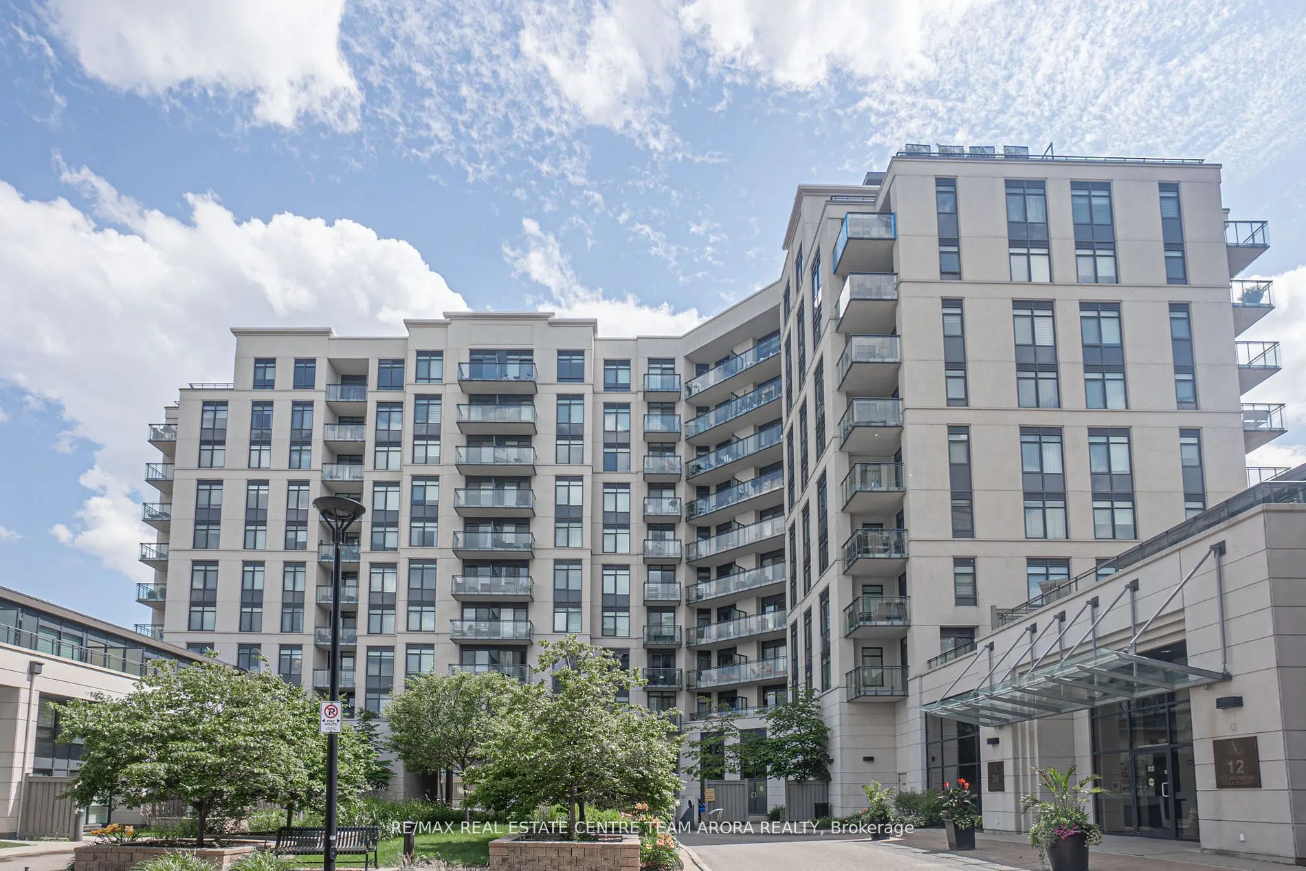 24 Woodstream Boulevard, #609