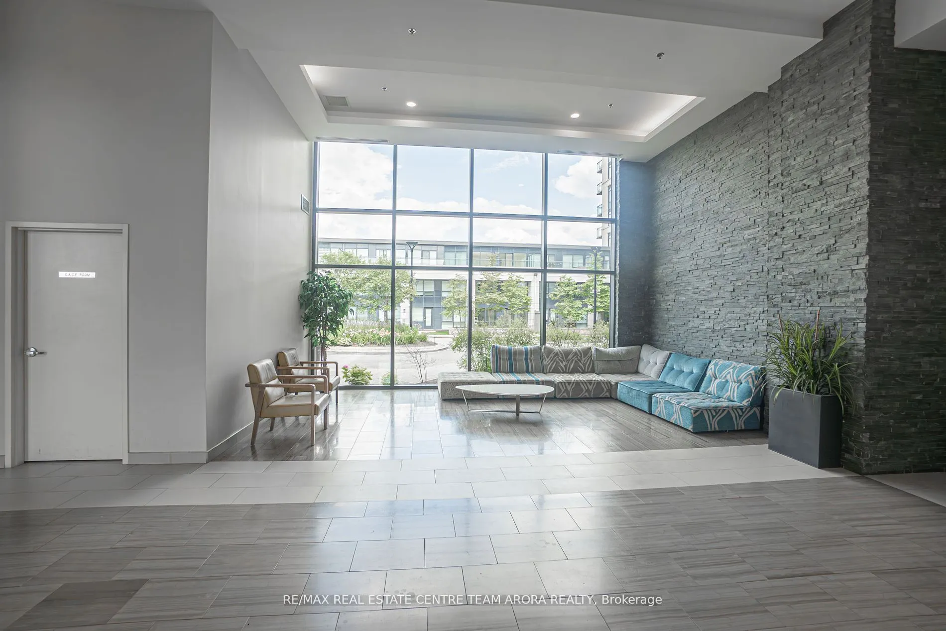24 Woodstream Boulevard, #609