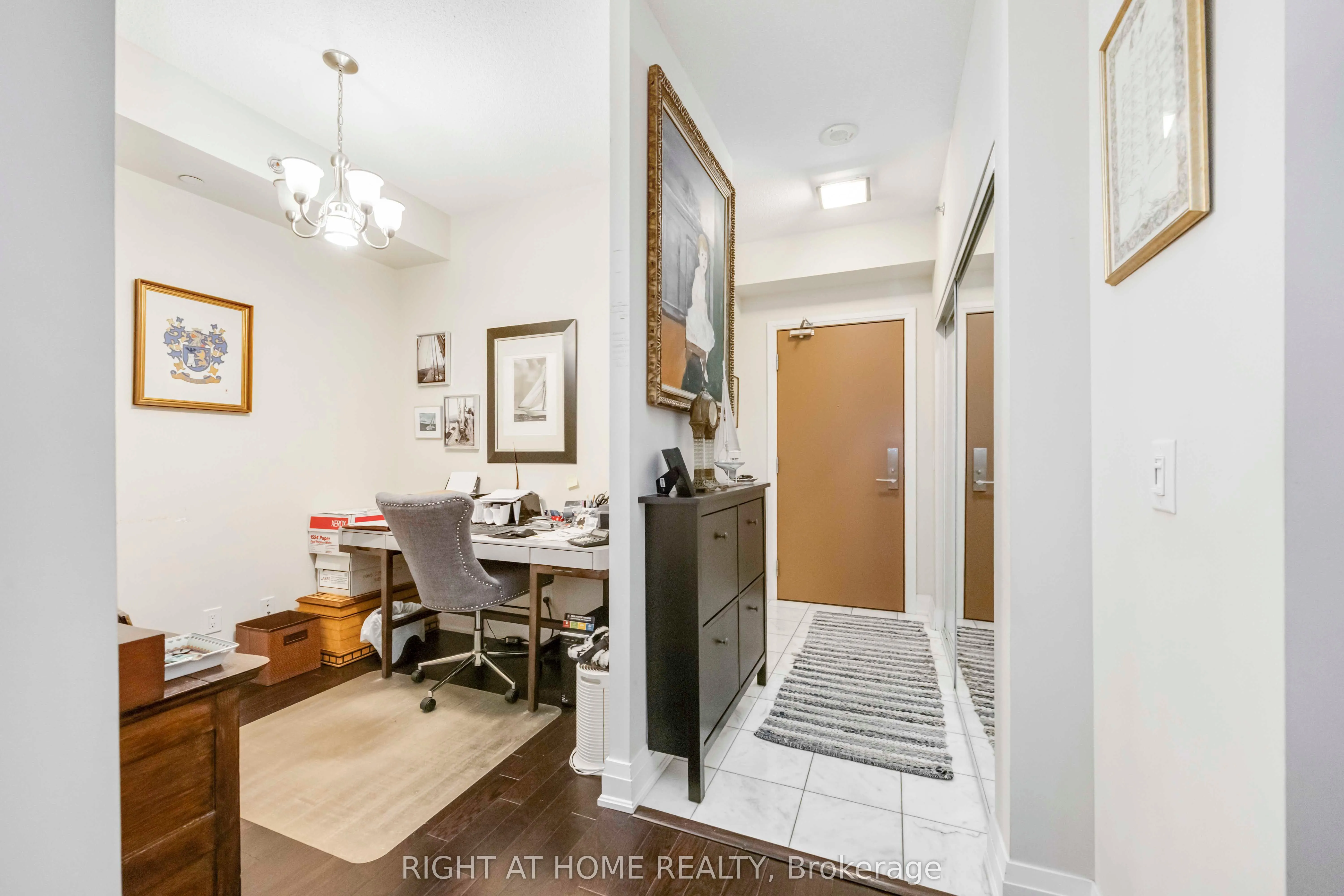 520 Steeles Avenue W, #703