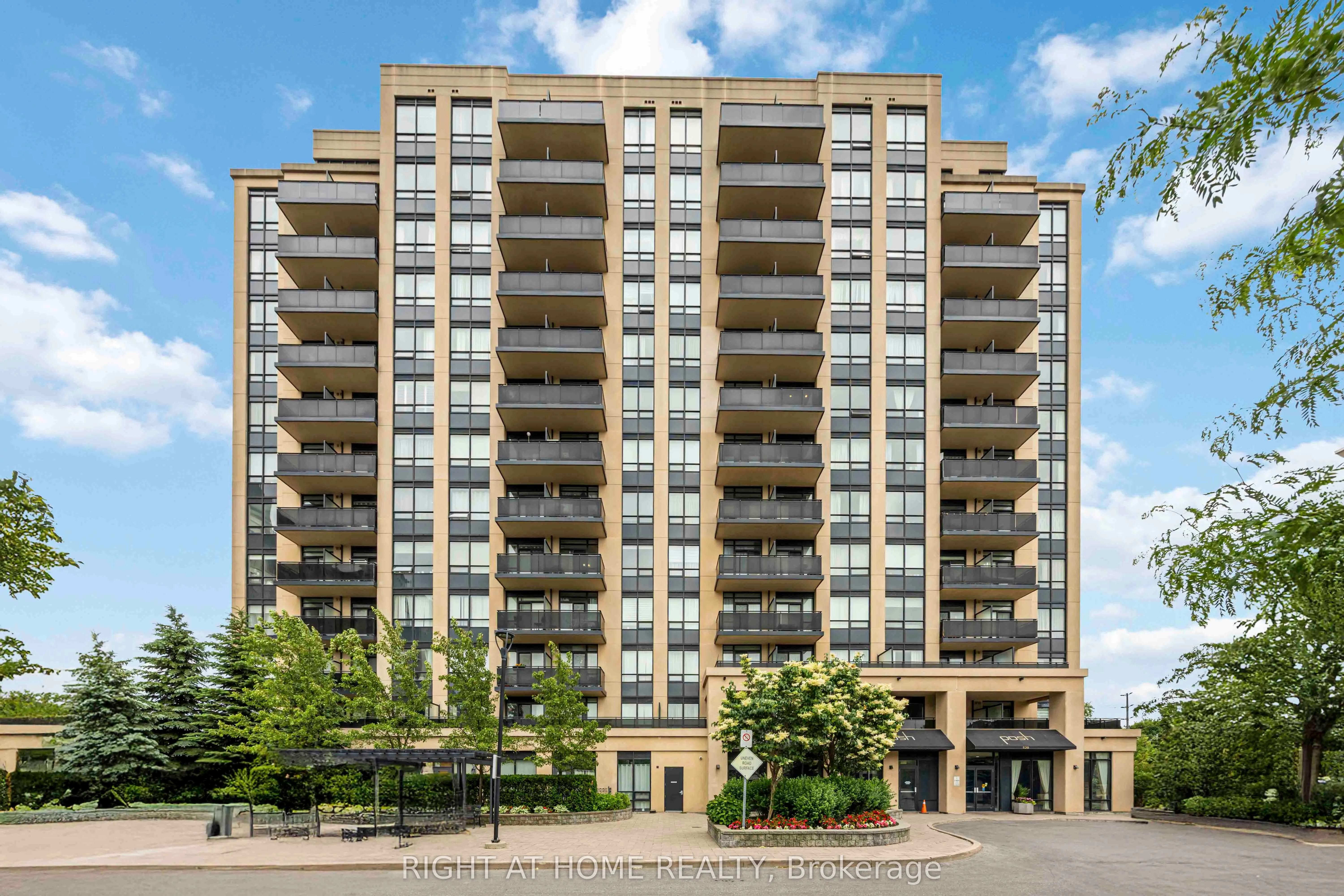520 Steeles Avenue W, #703