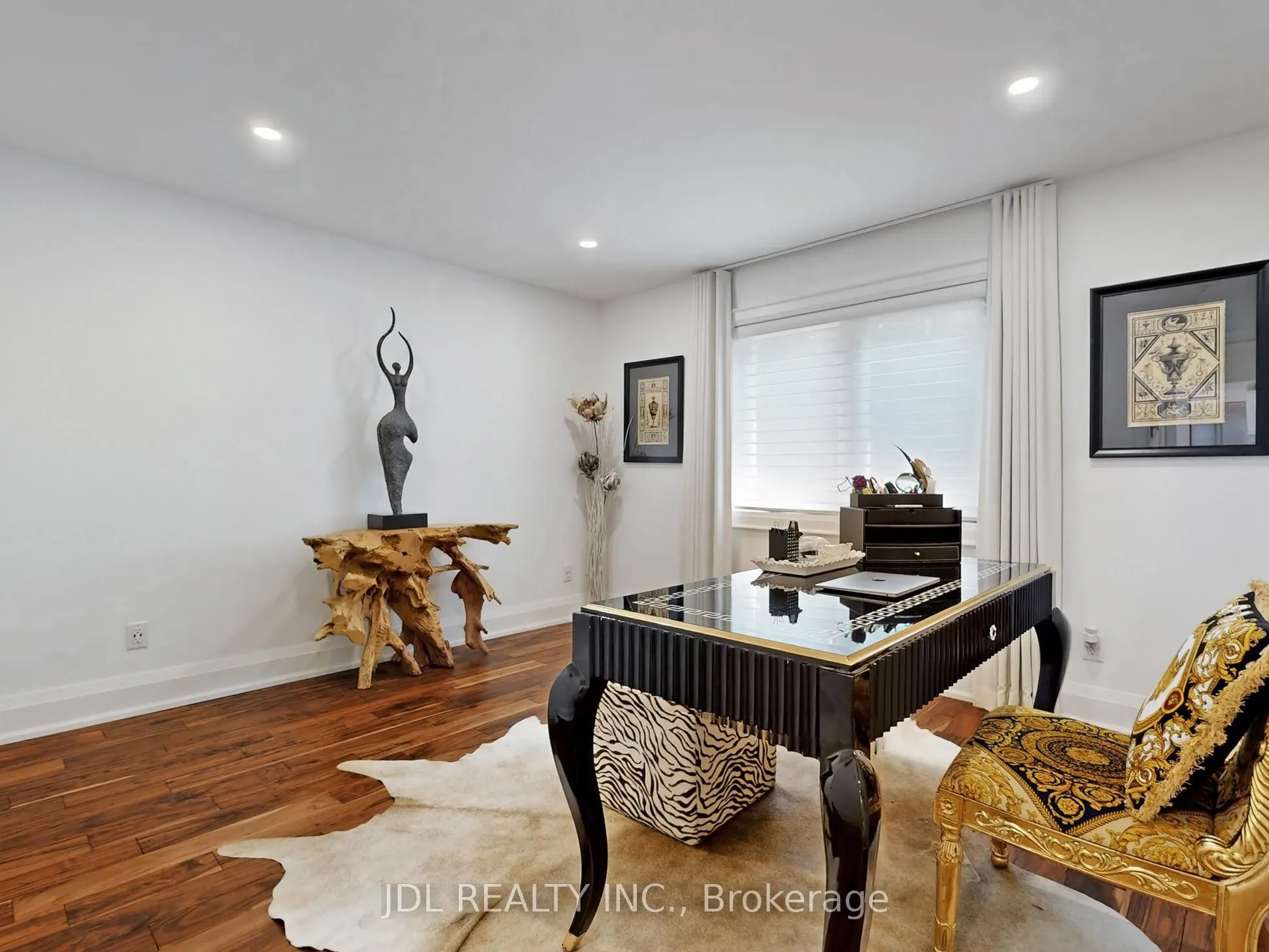 11 Hedge Road