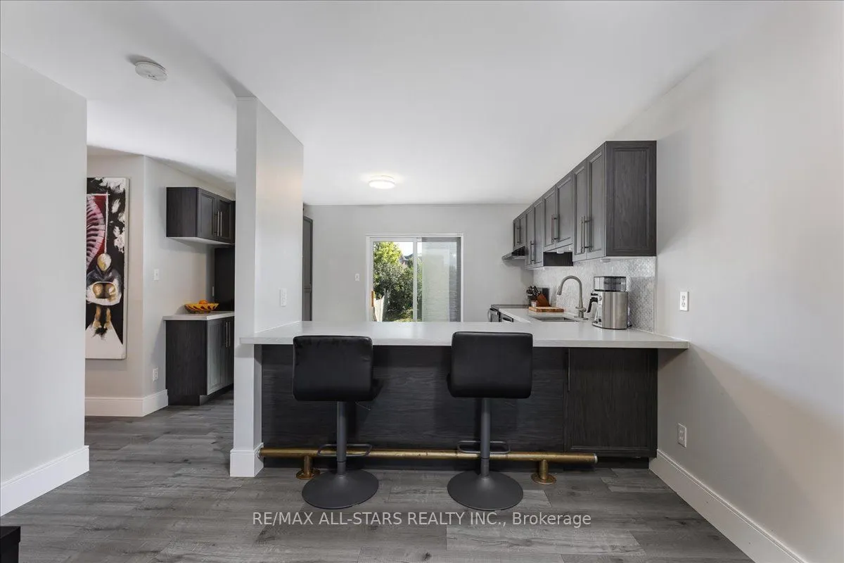 3 Hattie Court