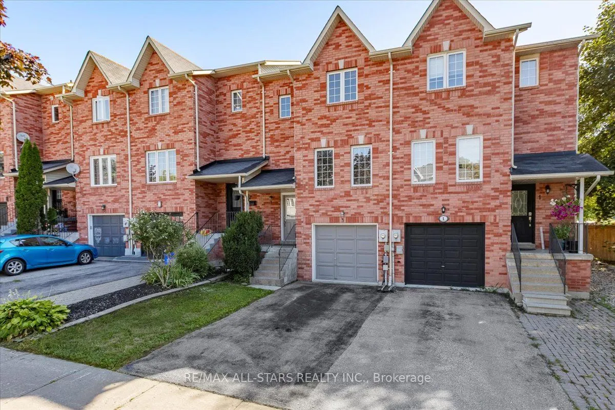 3 Hattie Court