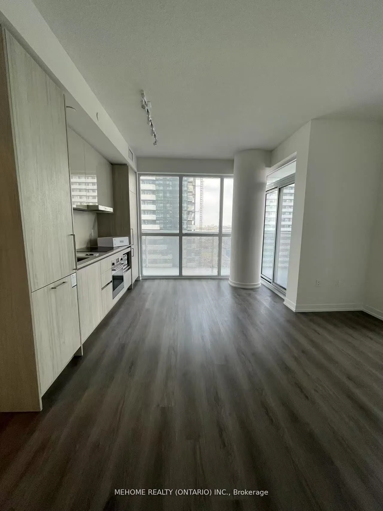 225 Commerce Street, #2902