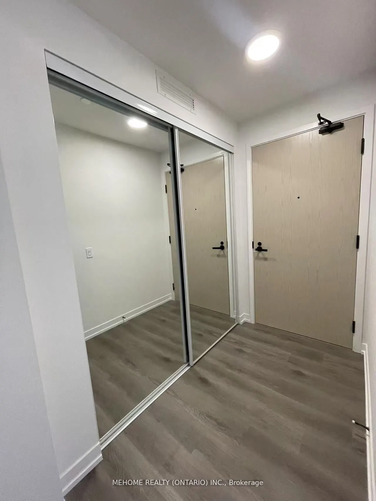 225 Commerce Street, #2902