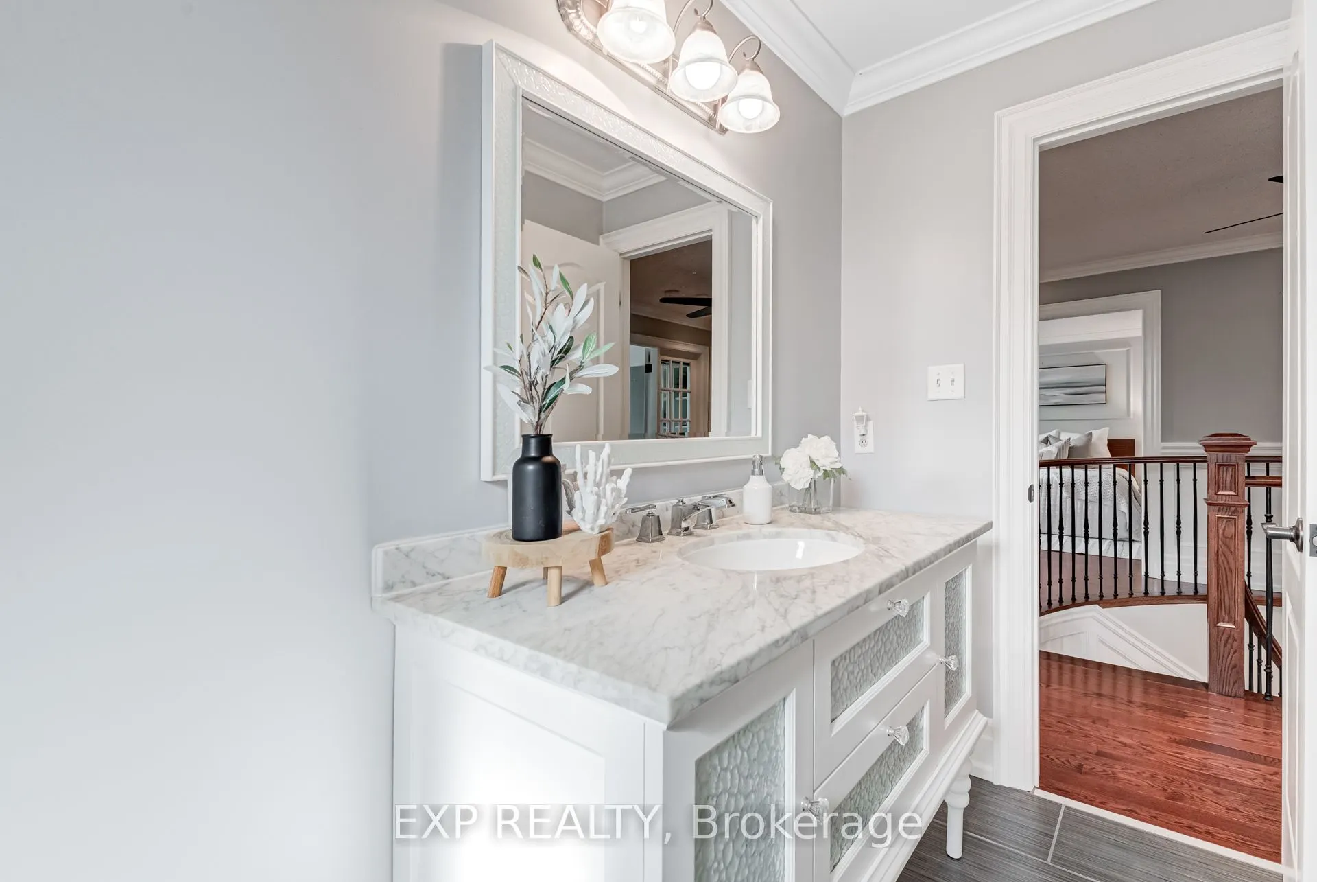 891 Leslie Valley Drive