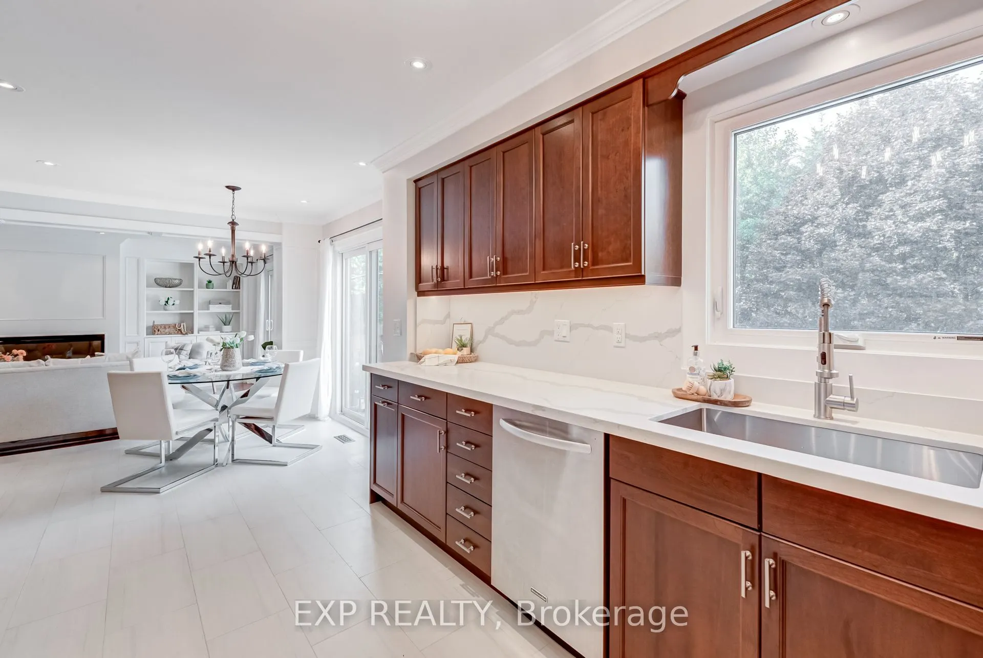 891 Leslie Valley Drive