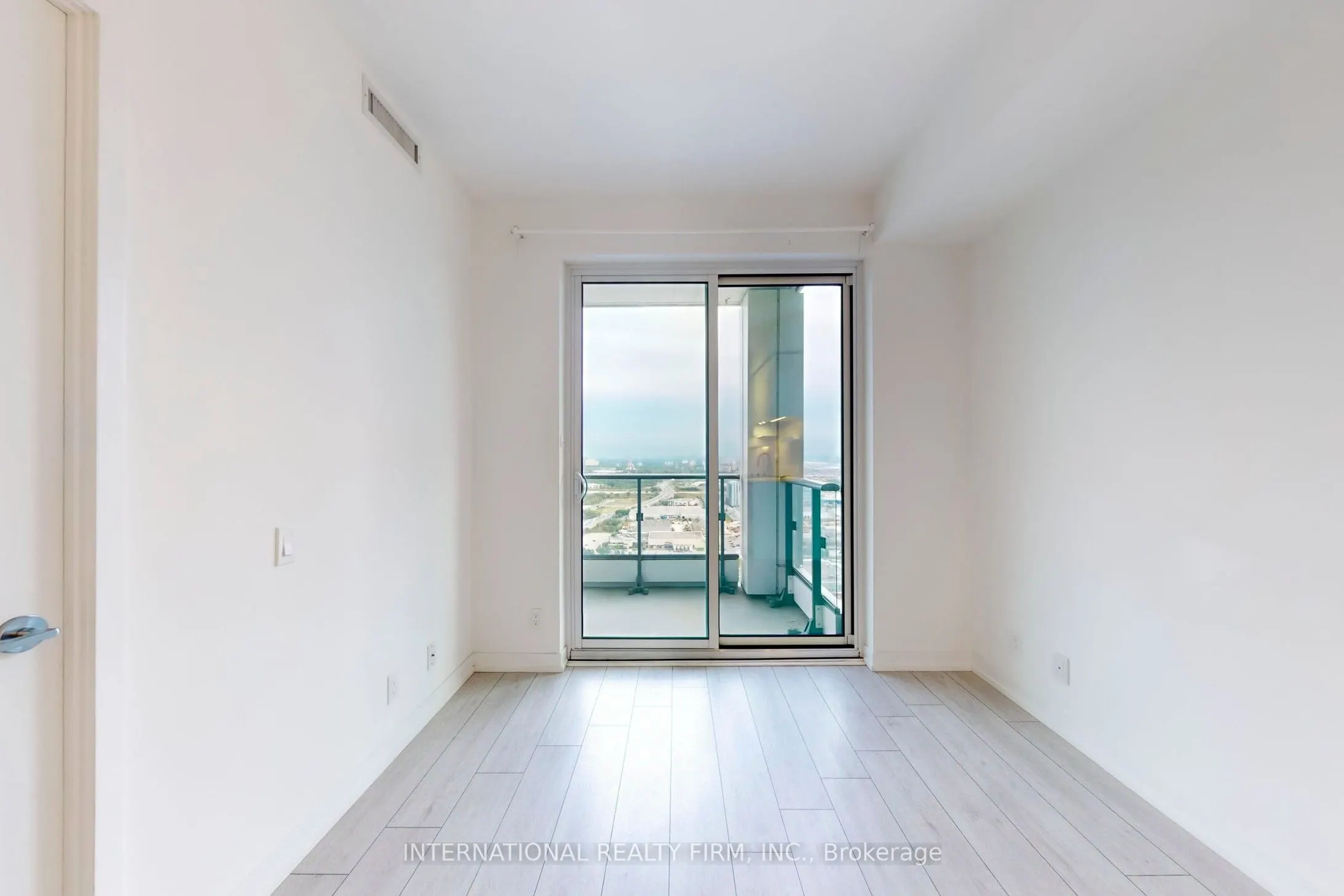 950 Portage Parkway, #7
