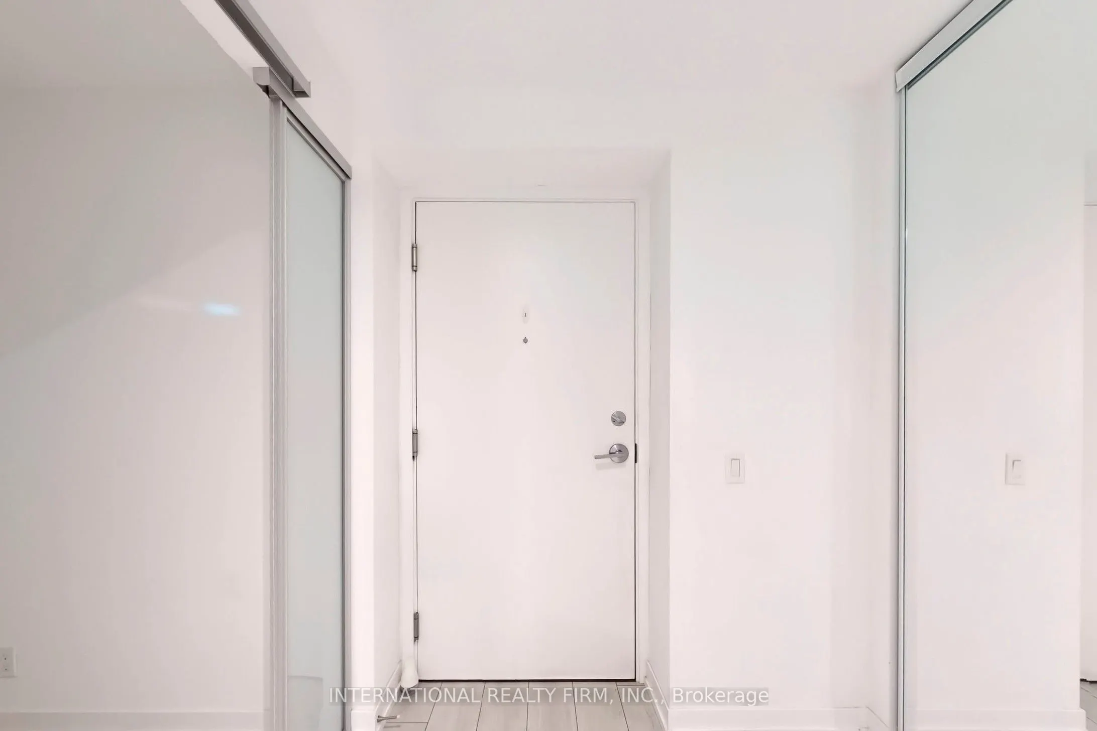 950 Portage Parkway, #7
