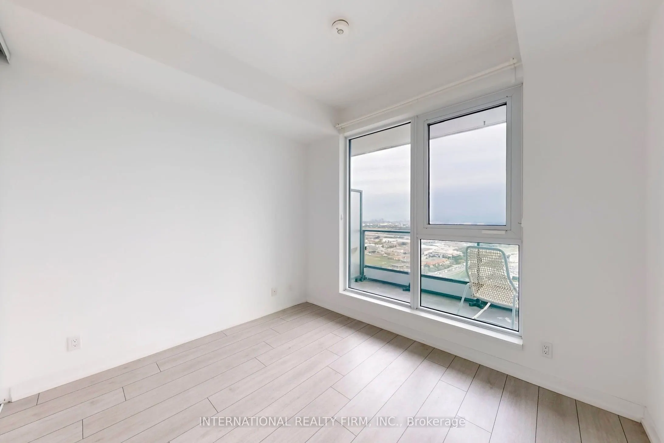 950 Portage Parkway, #7