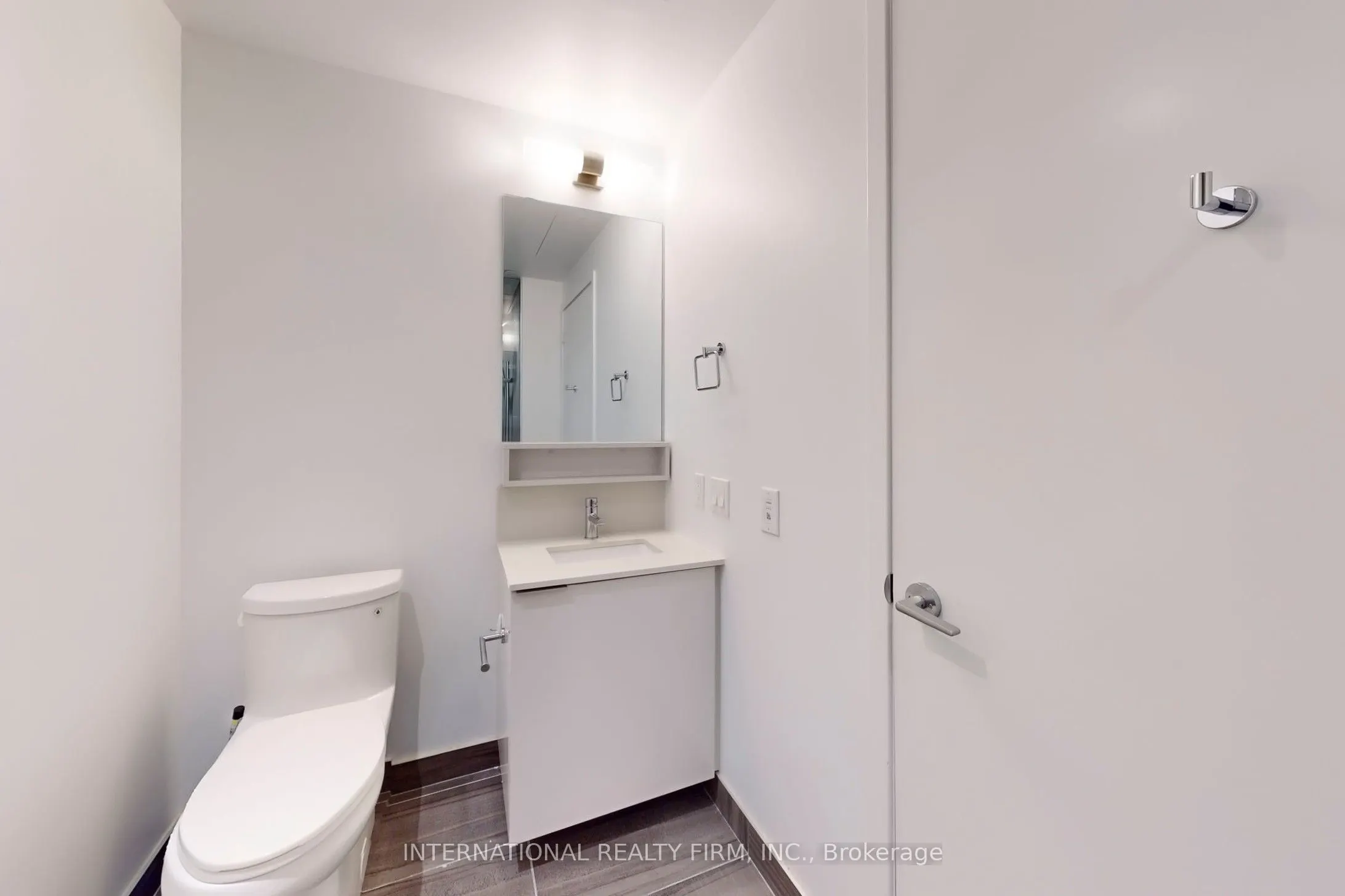 950 Portage Parkway, #7