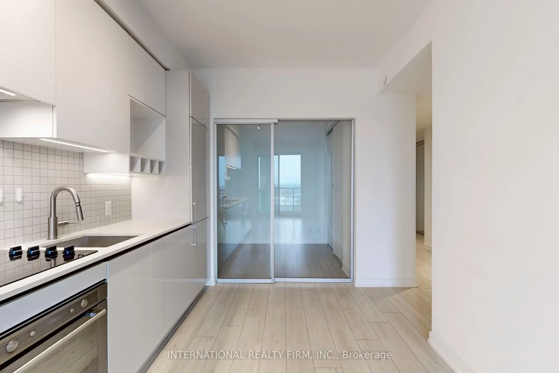 950 Portage Parkway, #7