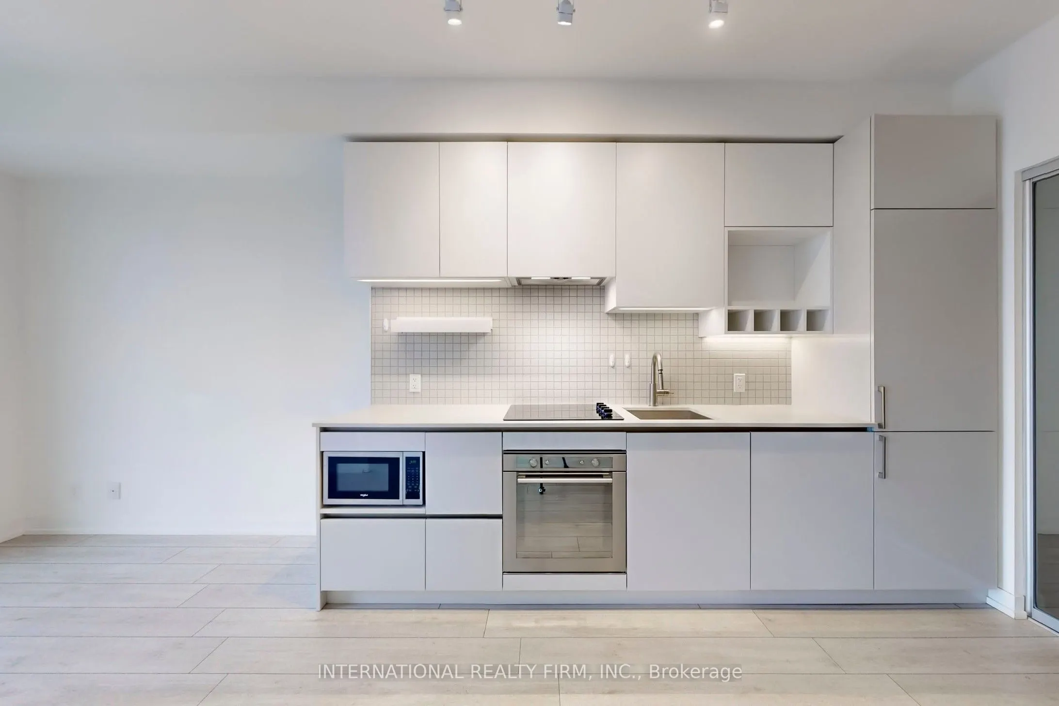 950 Portage Parkway, #7