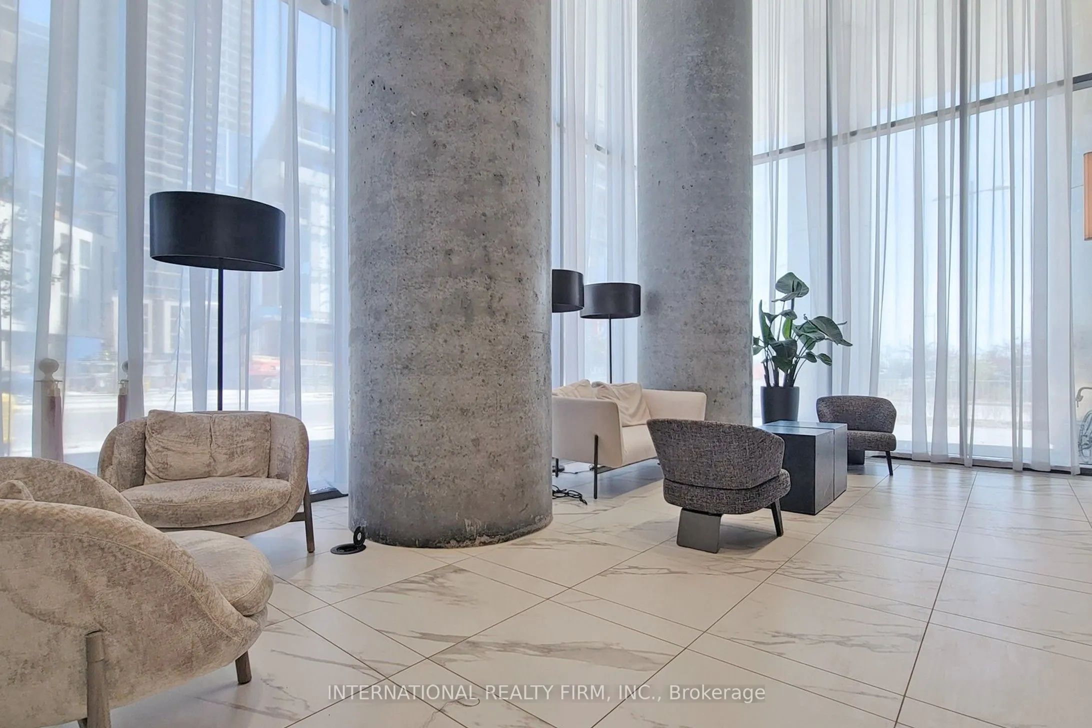 950 Portage Parkway, #7