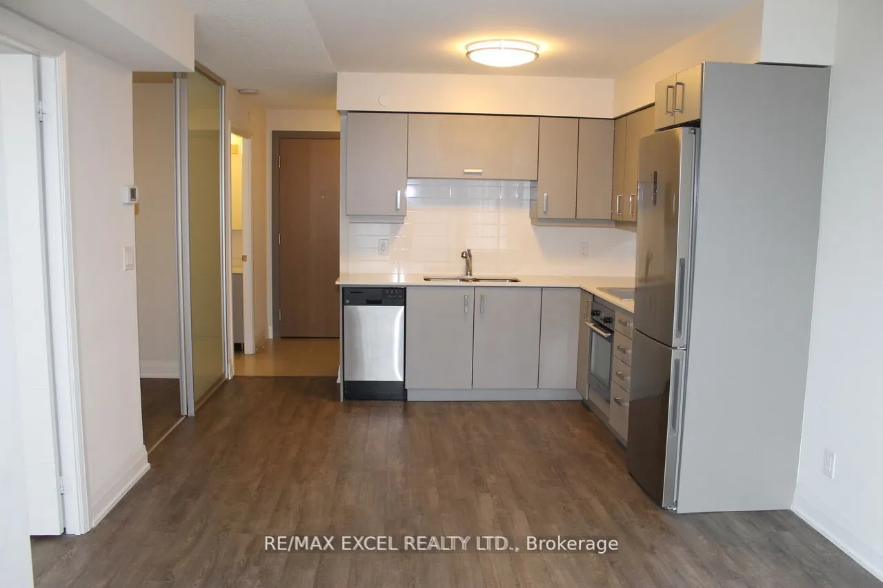 18 Uptown Drive, #607