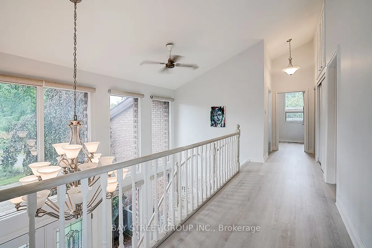 8 Waterbend Drive