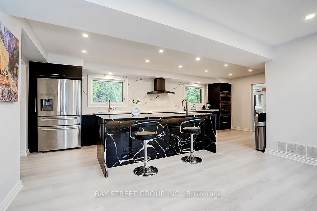 8 Waterbend Drive
