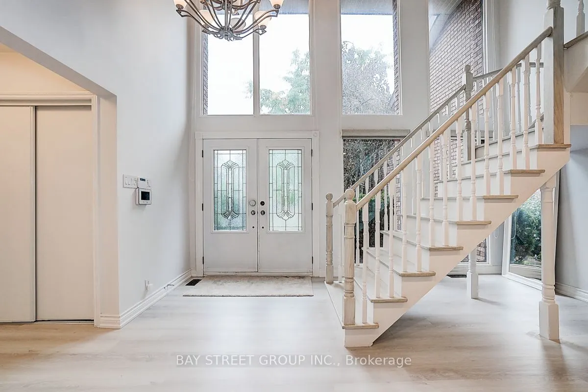 8 Waterbend Drive