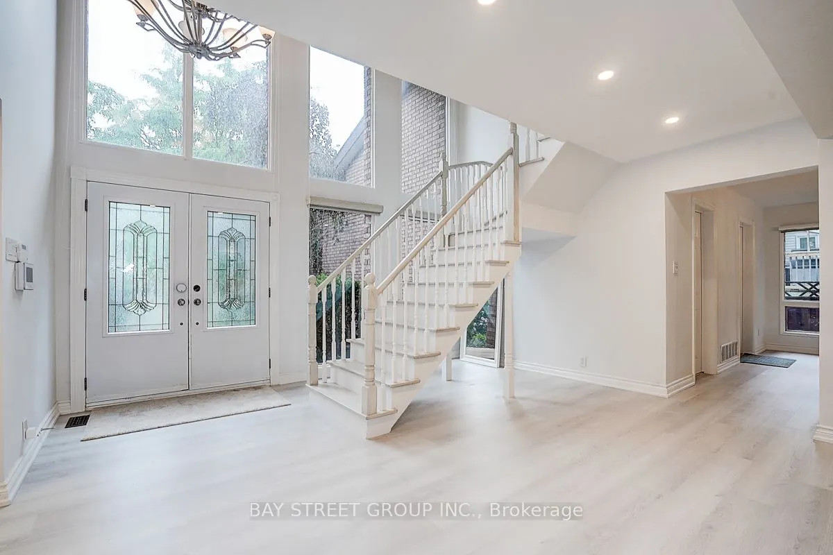 8 Waterbend Drive