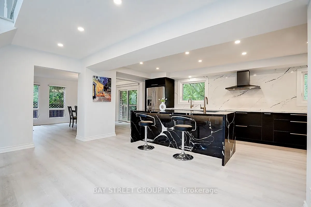 8 Waterbend Drive