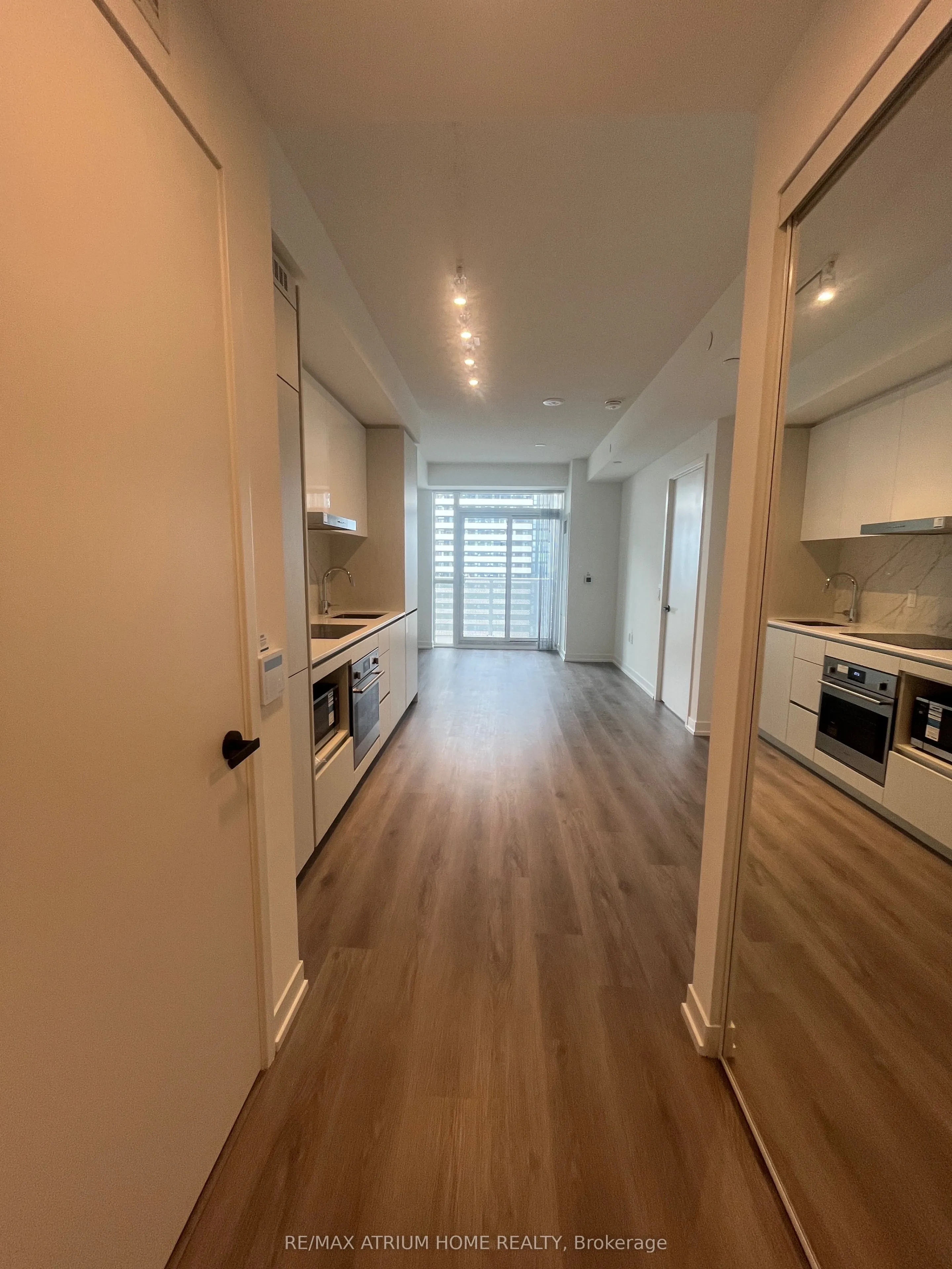 28 Interchange Way, #3802