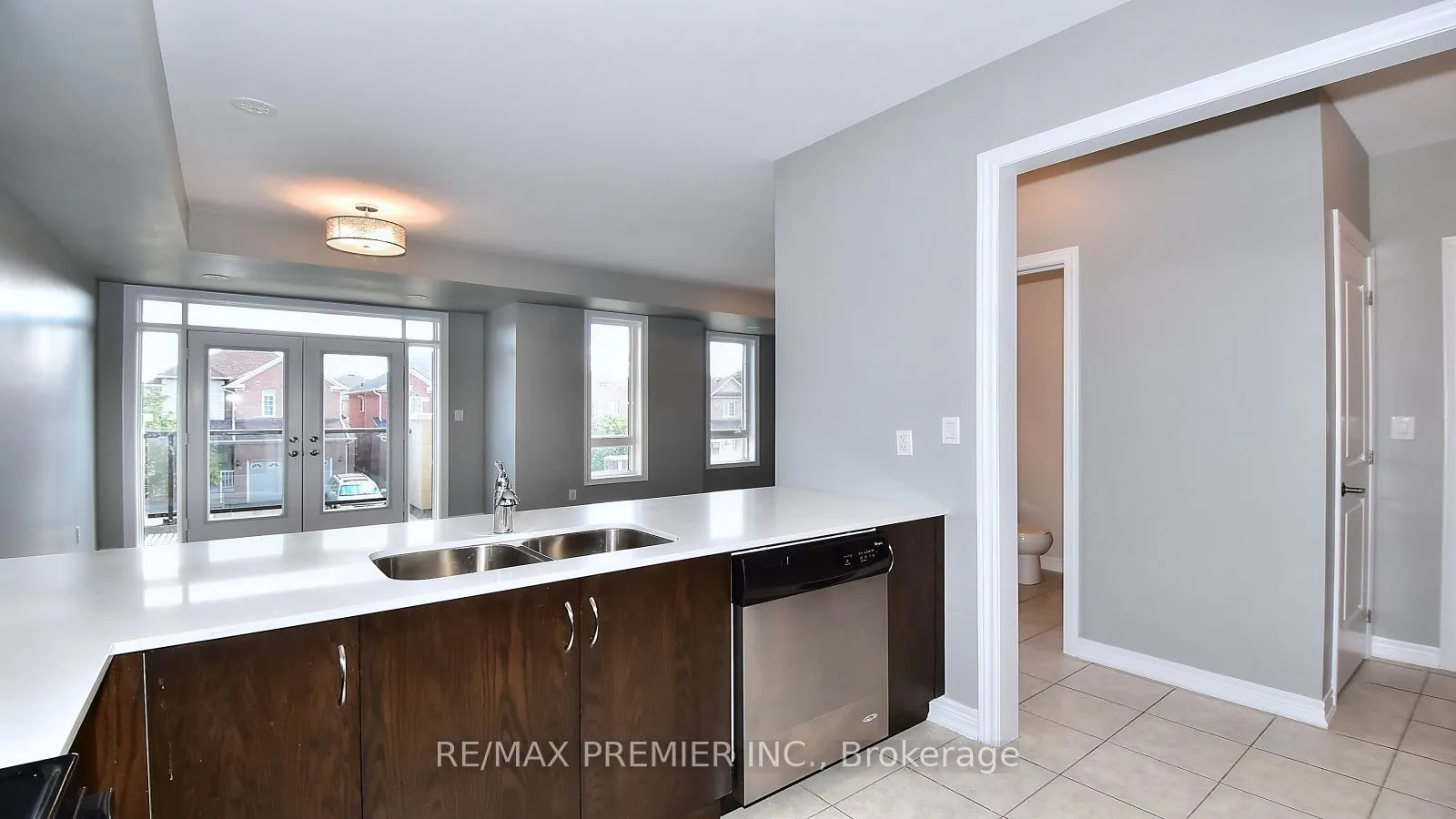 105 Kayla Crescent, #10
