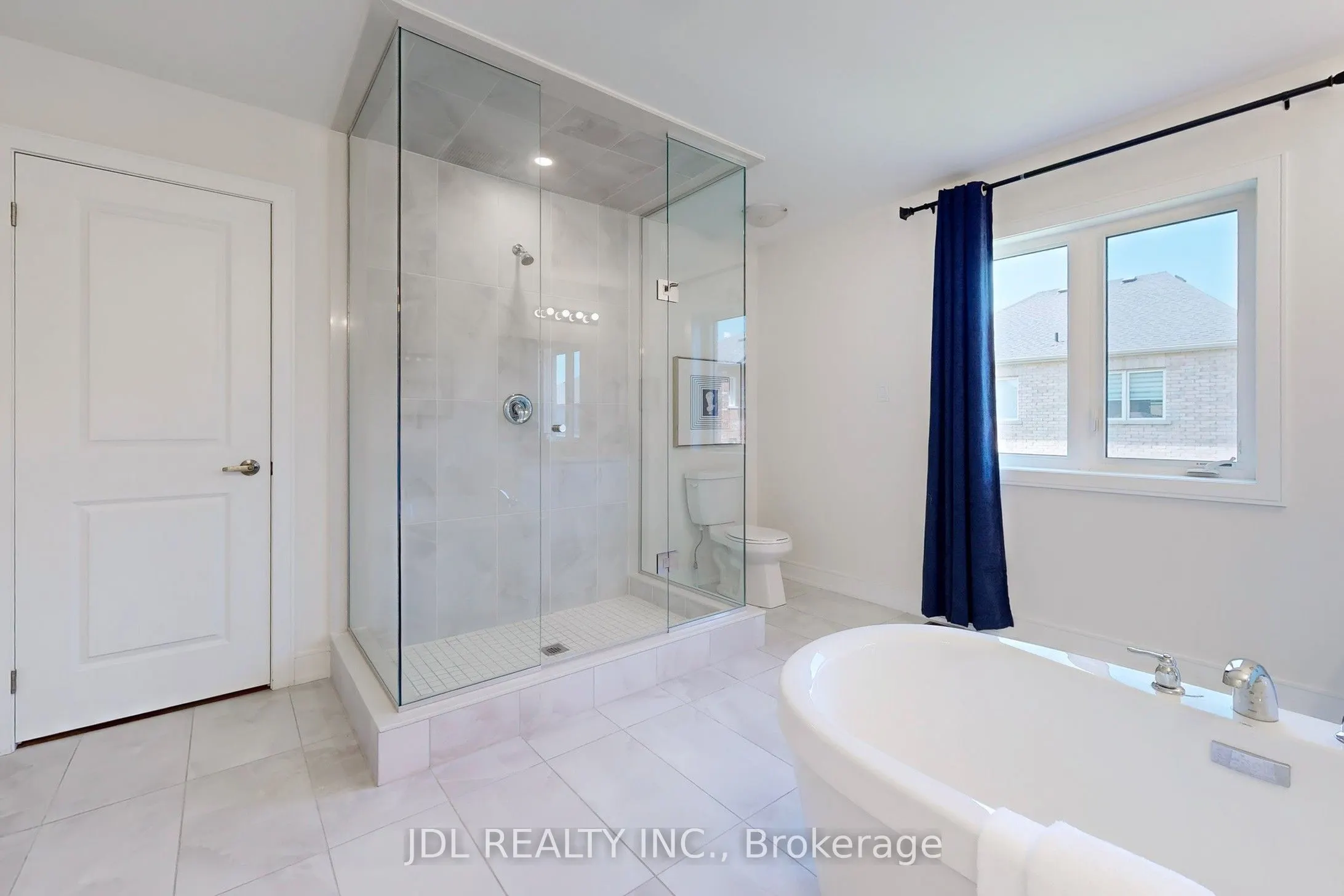 143 Kenneth Rogers Crescent