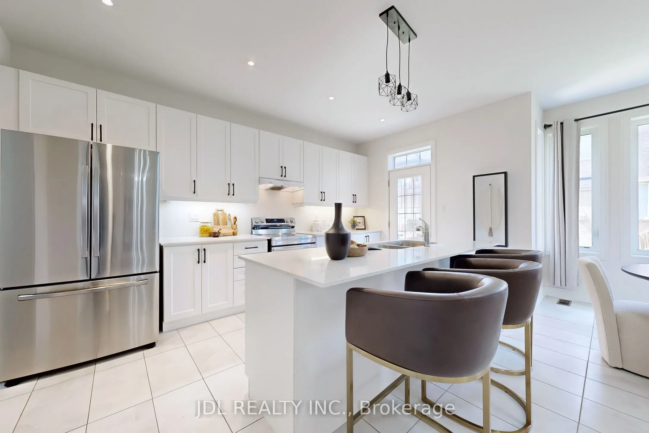 143 Kenneth Rogers Crescent
