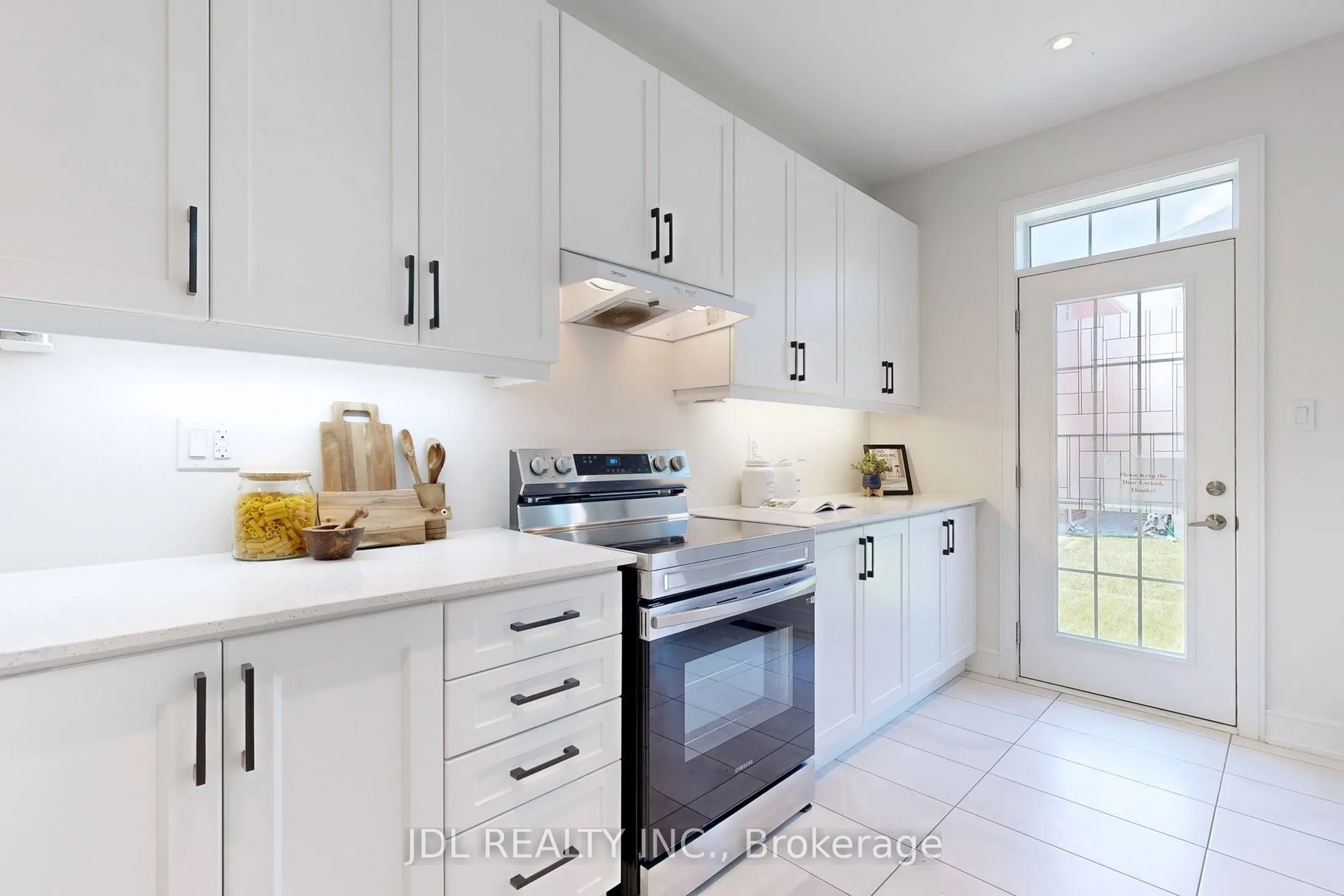 143 Kenneth Rogers Crescent