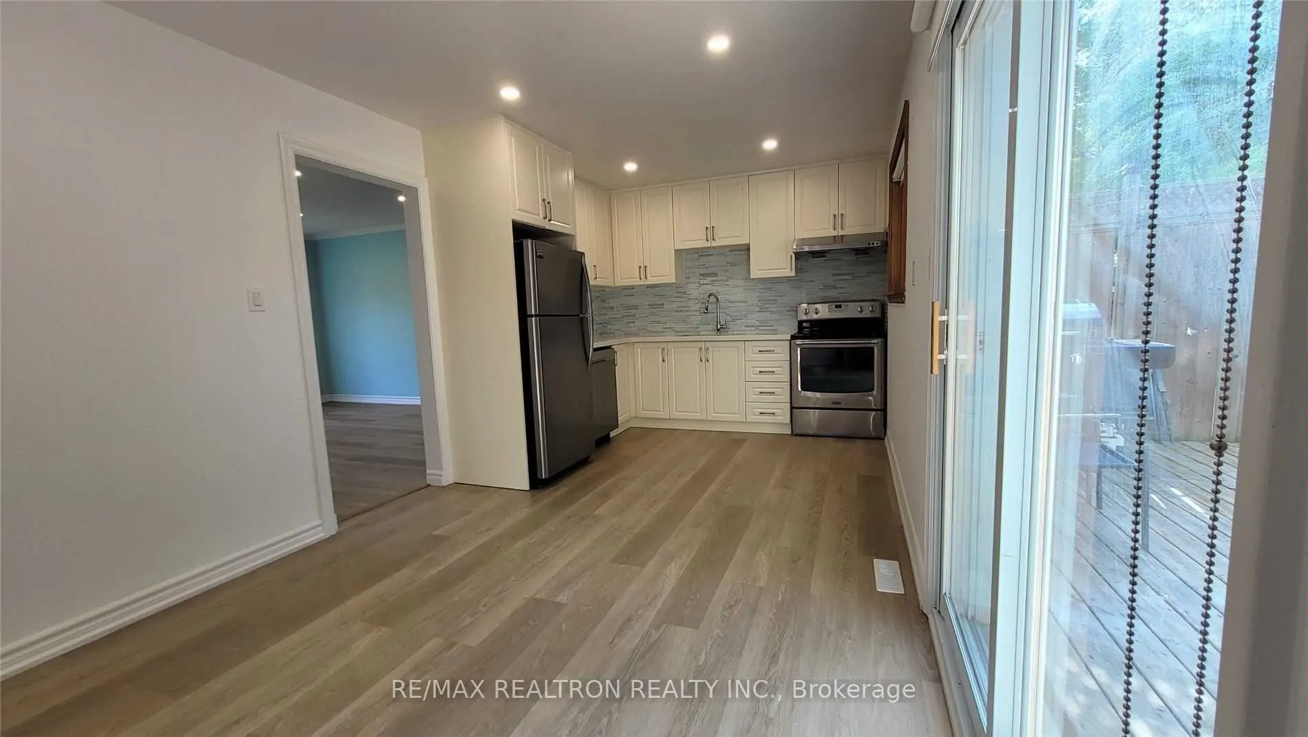 713 Elgin Street