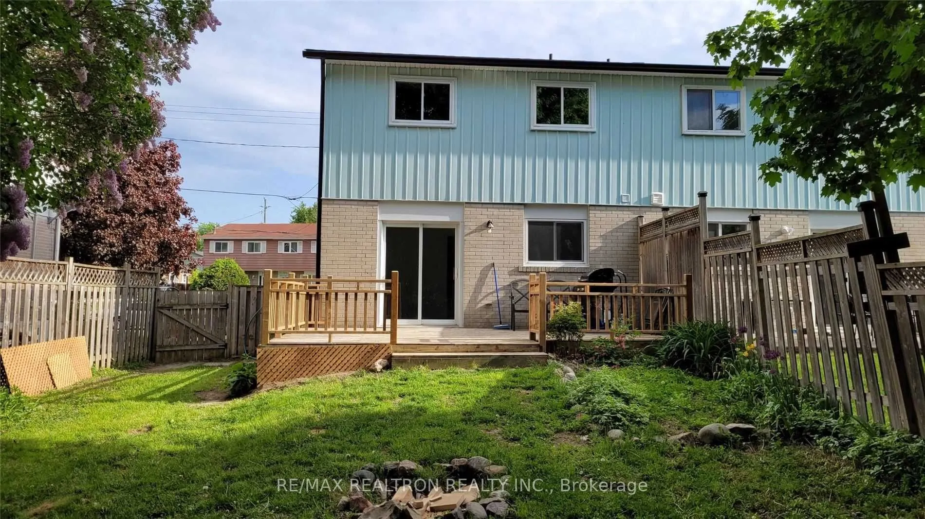 713 Elgin Street