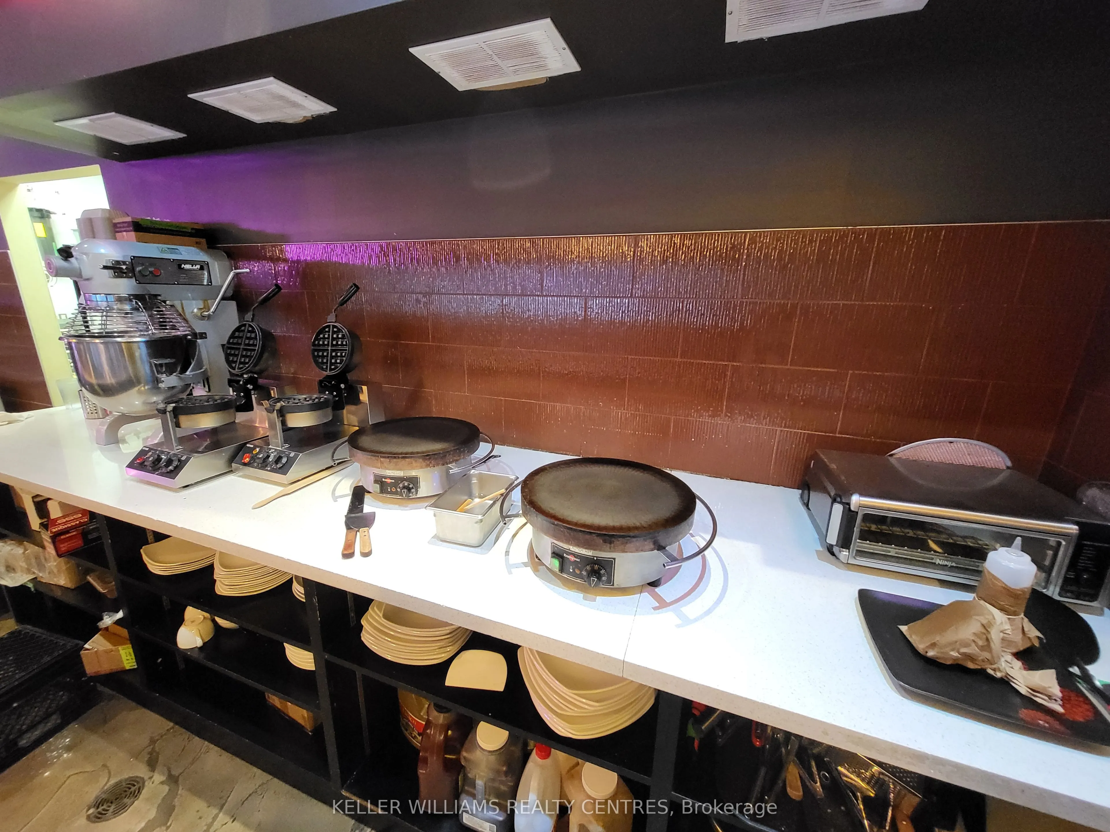 18275 Yonge Street, #1