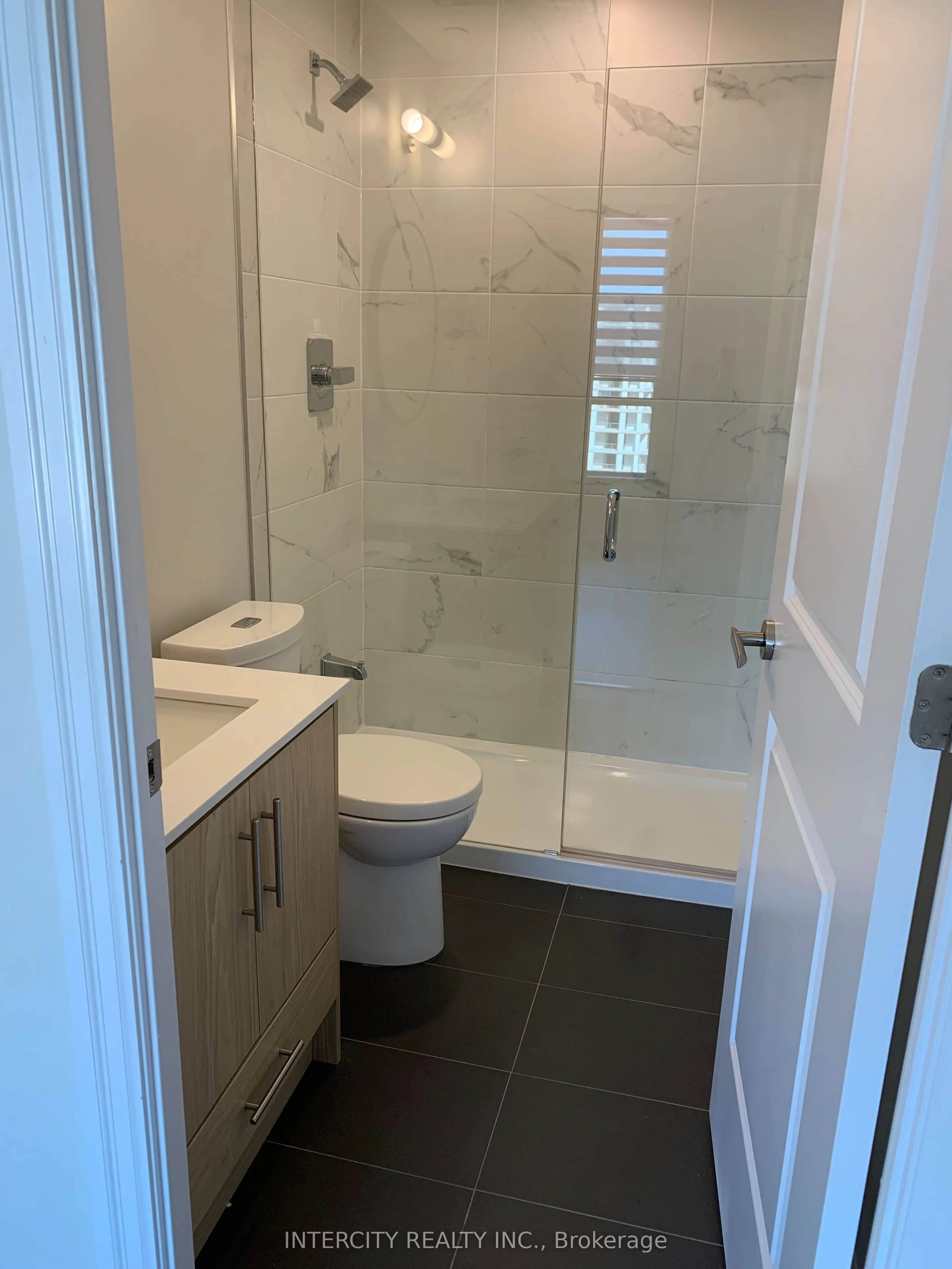9075 Jane Street, #1601