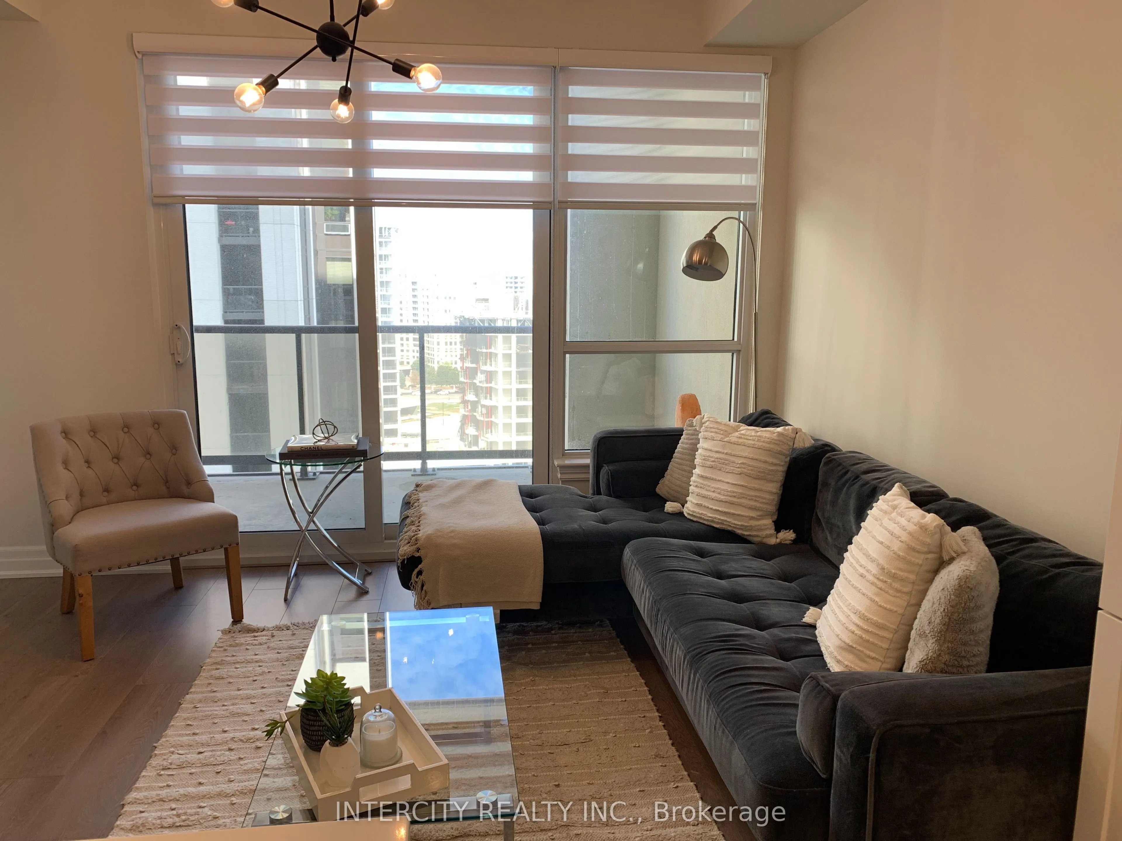 9075 Jane Street, #1601