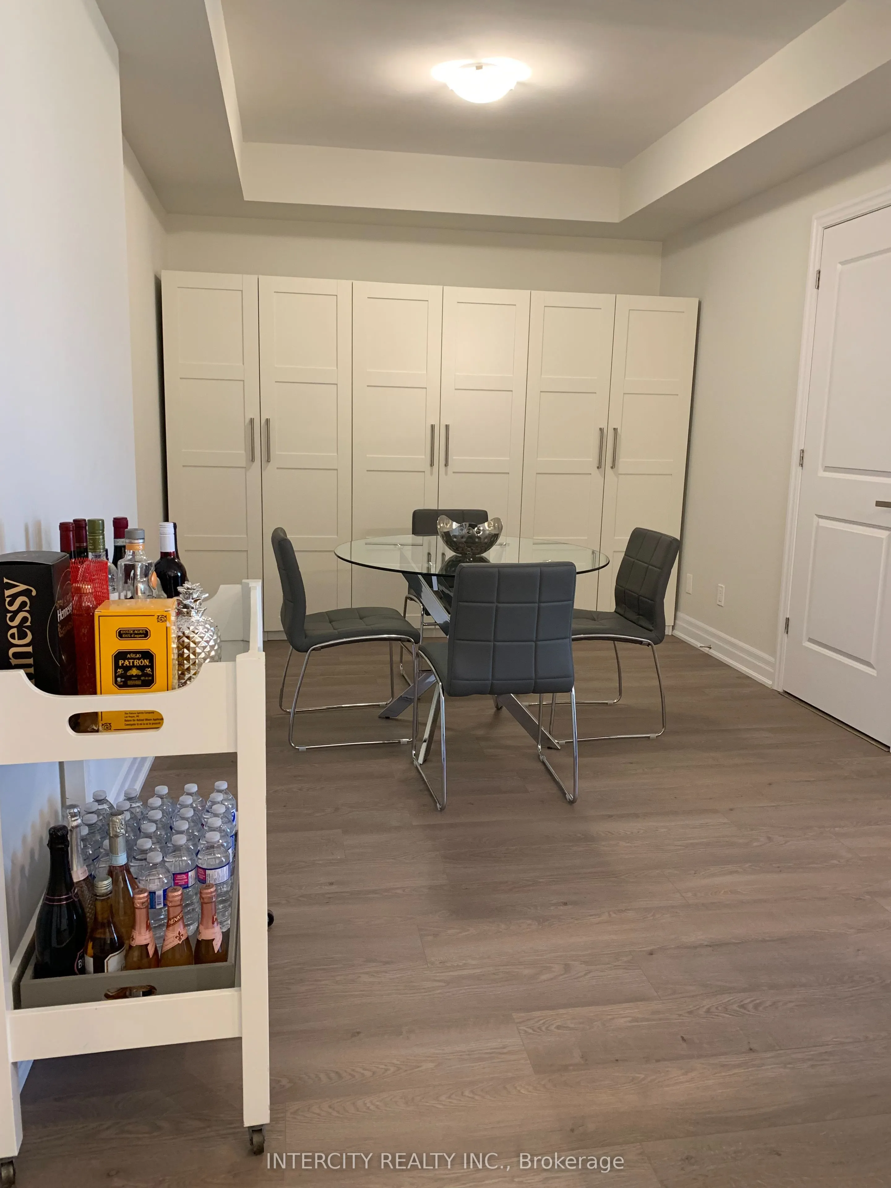 9075 Jane Street, #1601