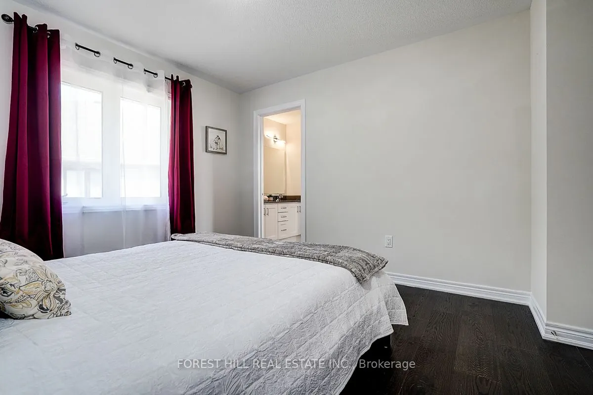 21 Dorothy Caine Crescent